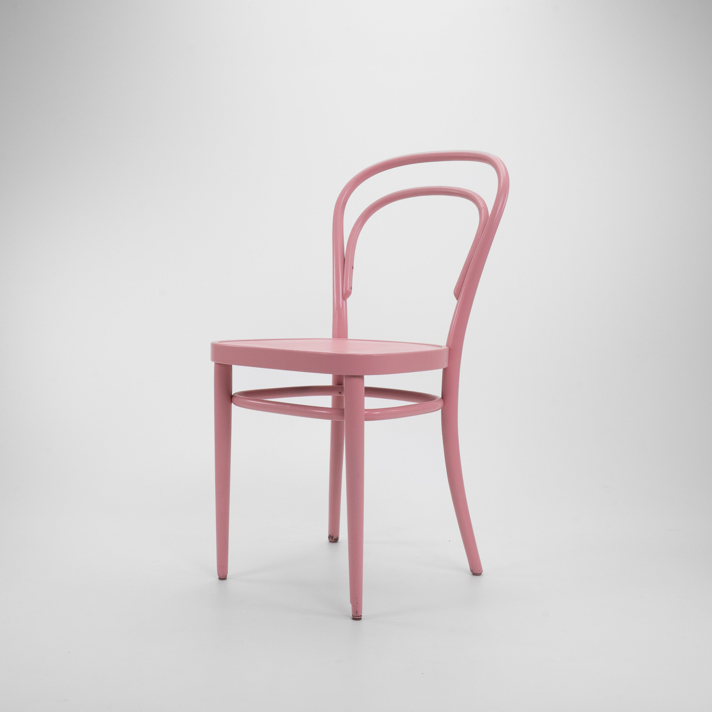 214DiningChair-Thonet-BZustand-Farbe-Pink-01.jpg