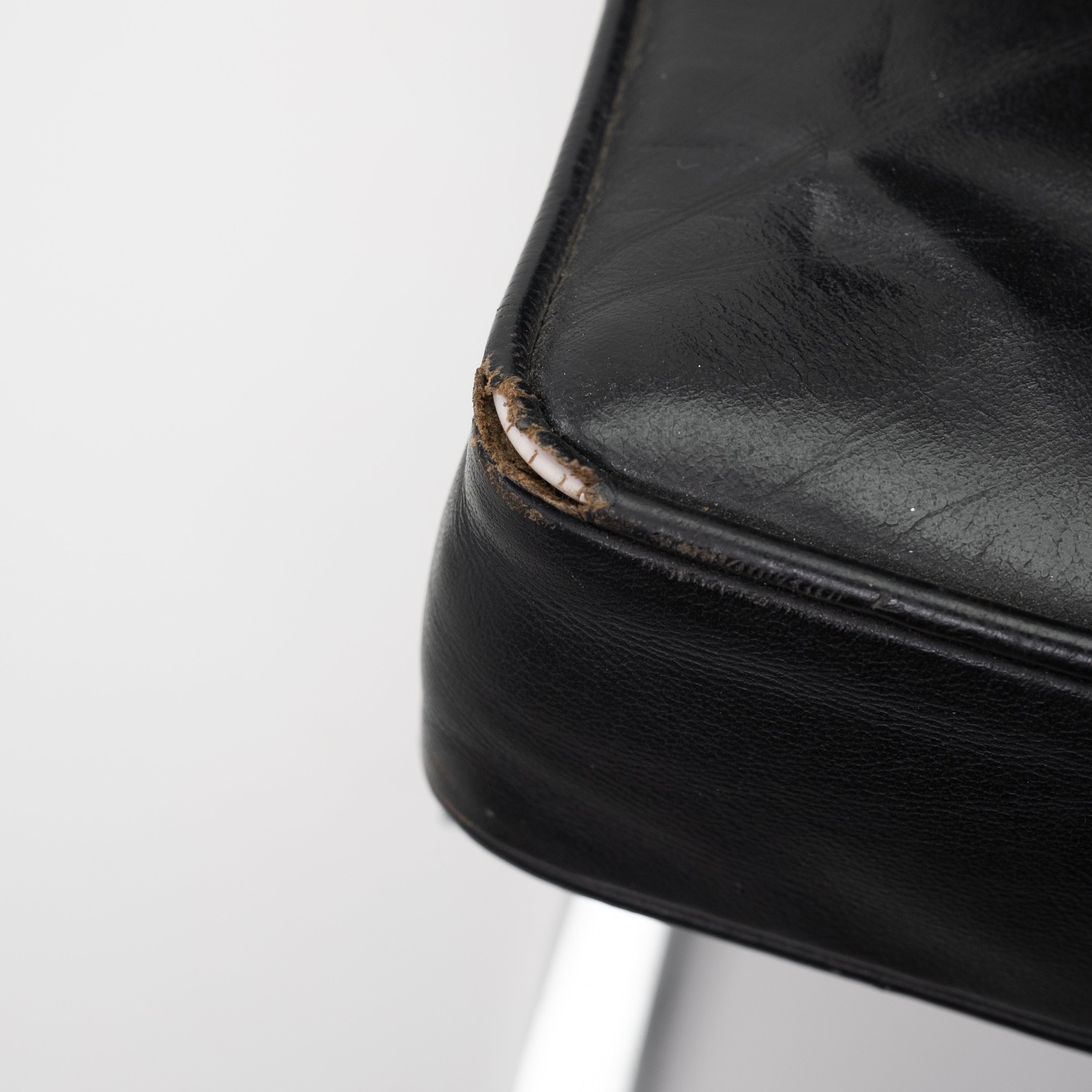 Knoll International | Barcelona Chair mit Ottoman