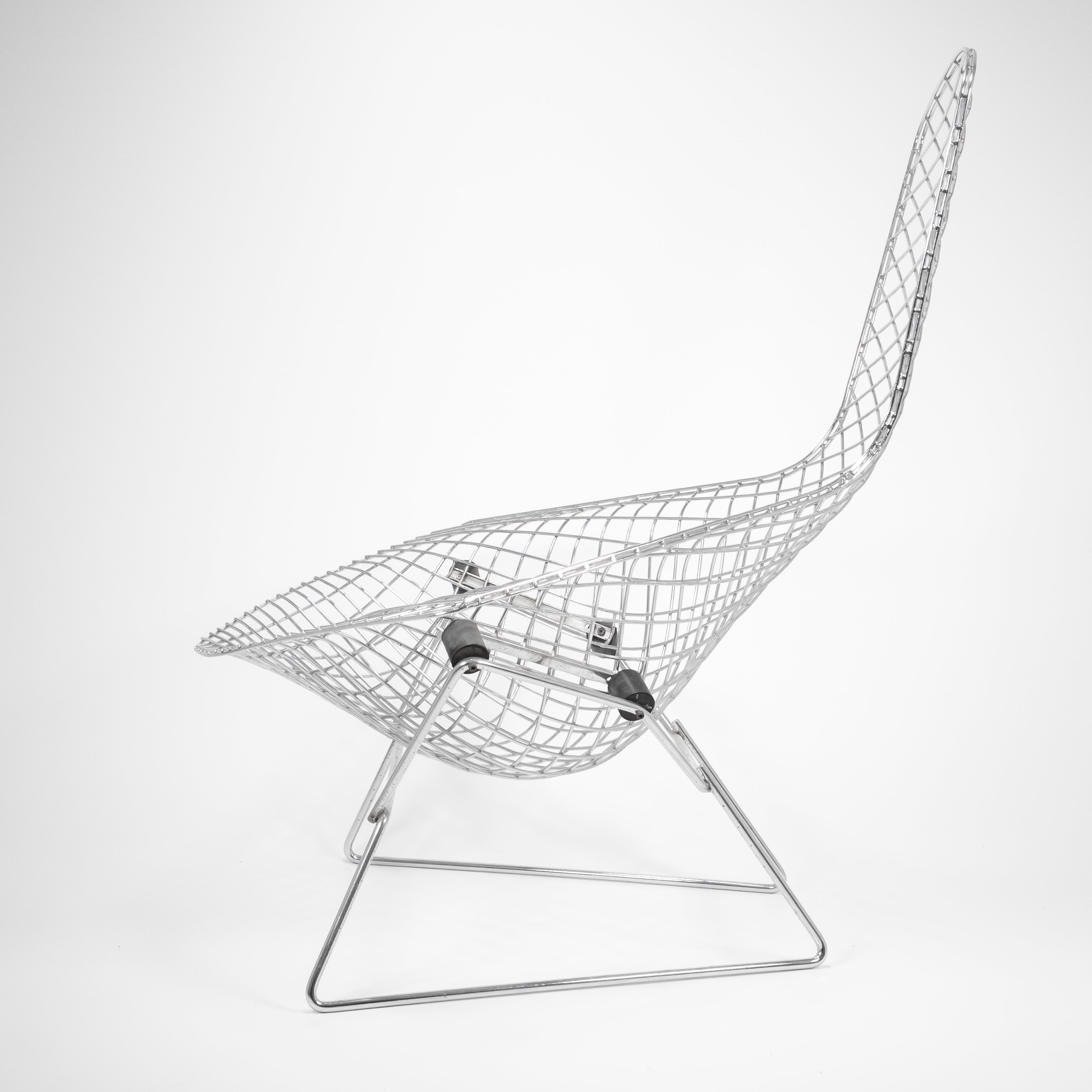 Bird_Chair_-_Knoll_International_-_Gitter_Chrom_-_C_Zustand-02.jpg