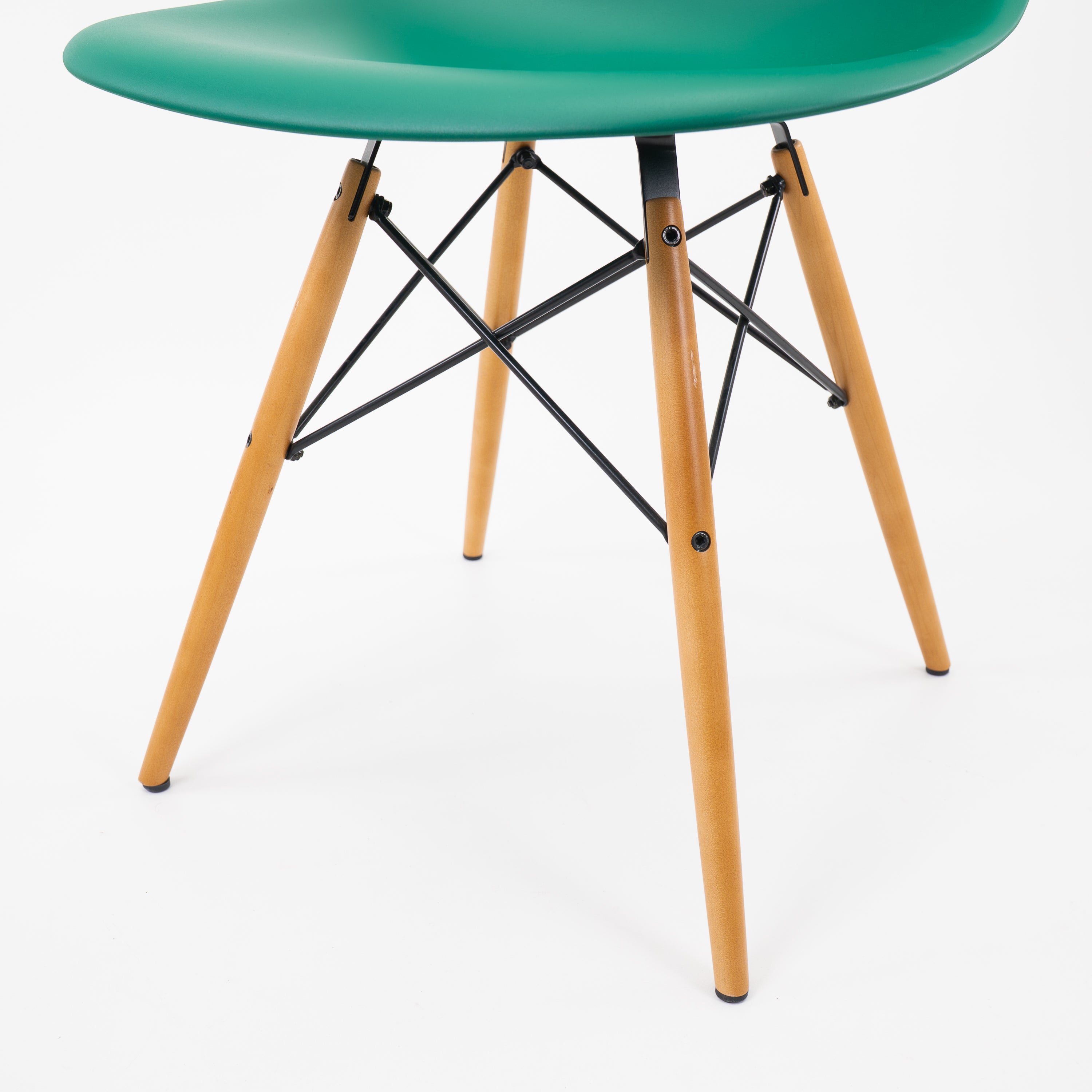 Vitra | DSW Side Chair