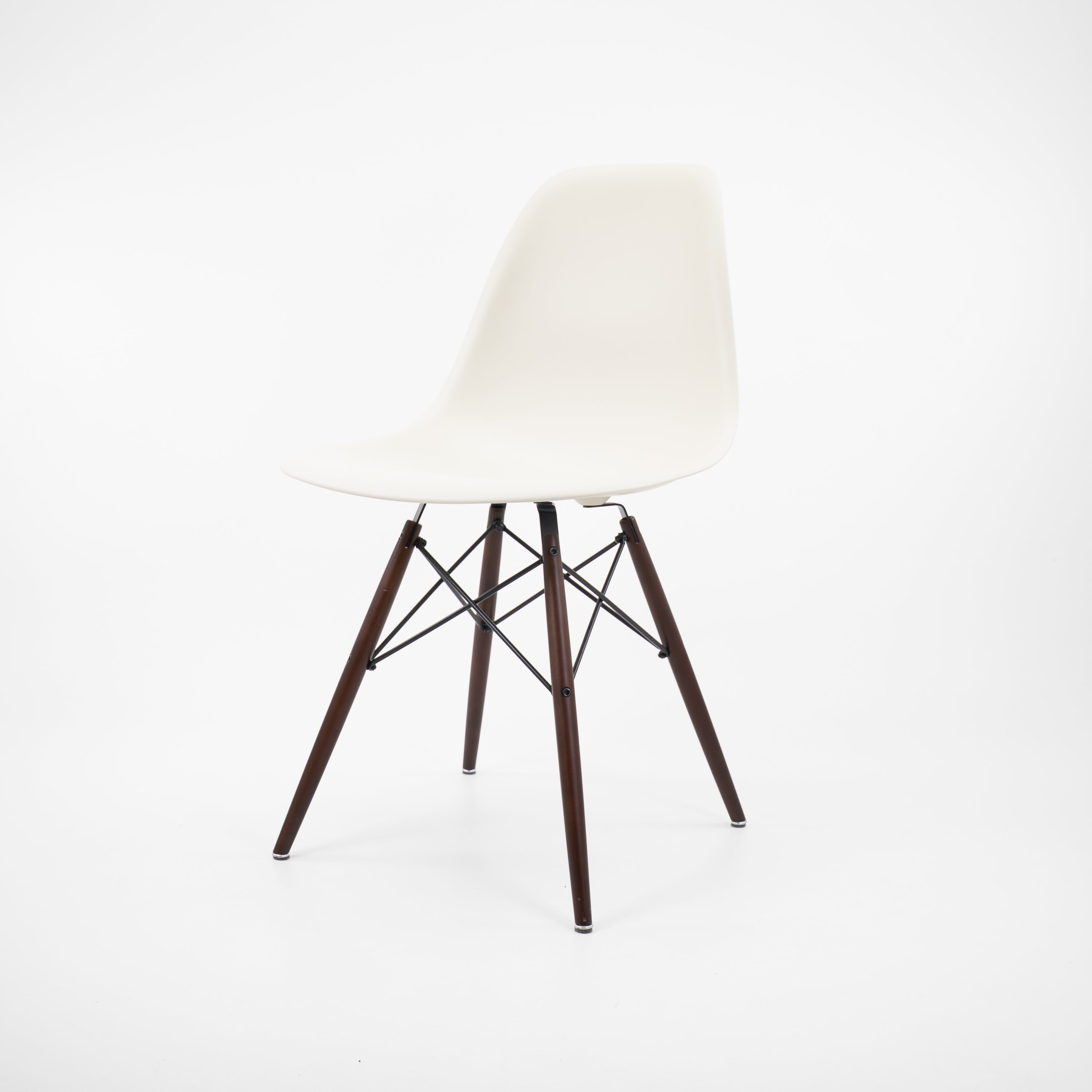Vitra | DSW Side Chair