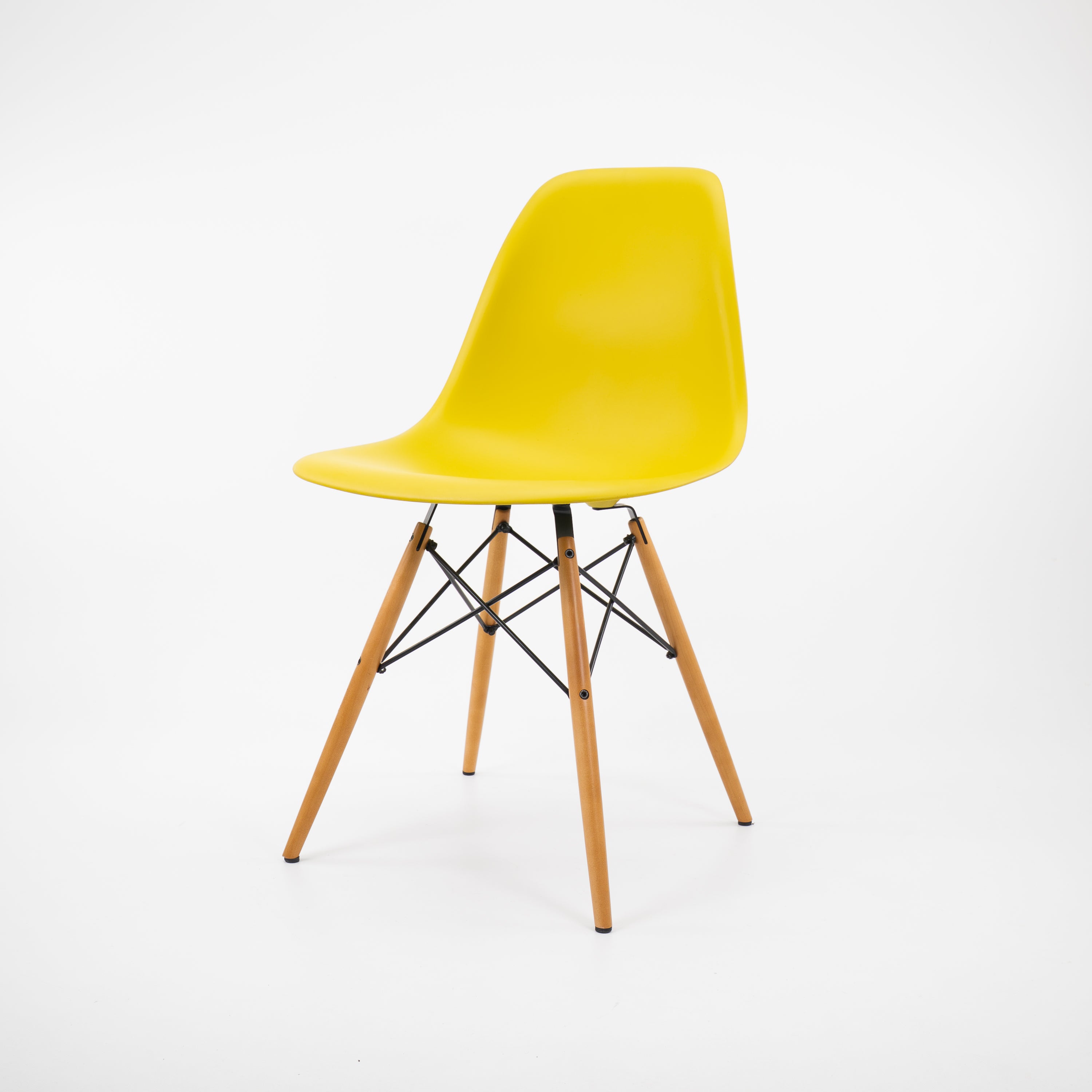 Vitra | DSW Side Chair