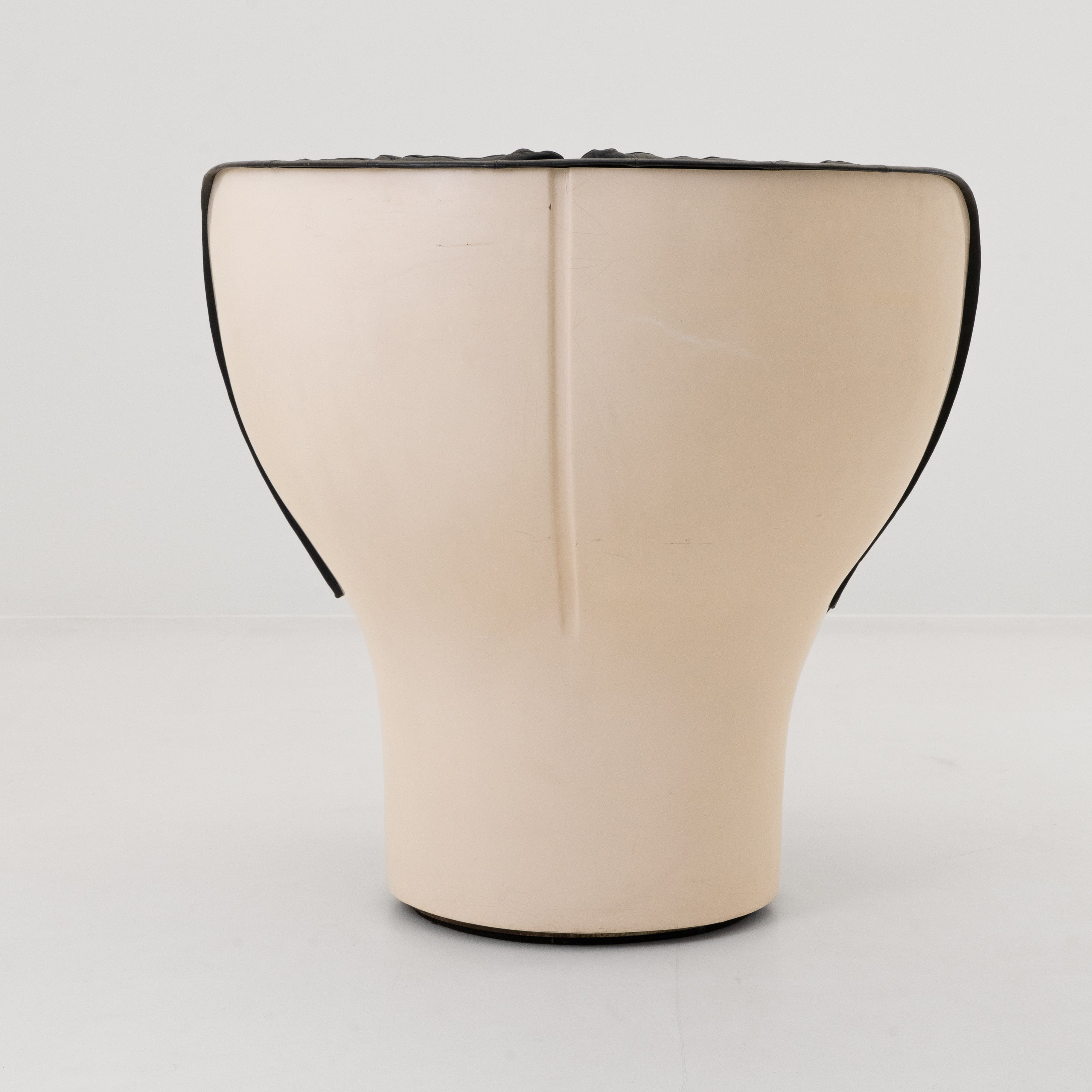 Joe Colambo | Elda Chair