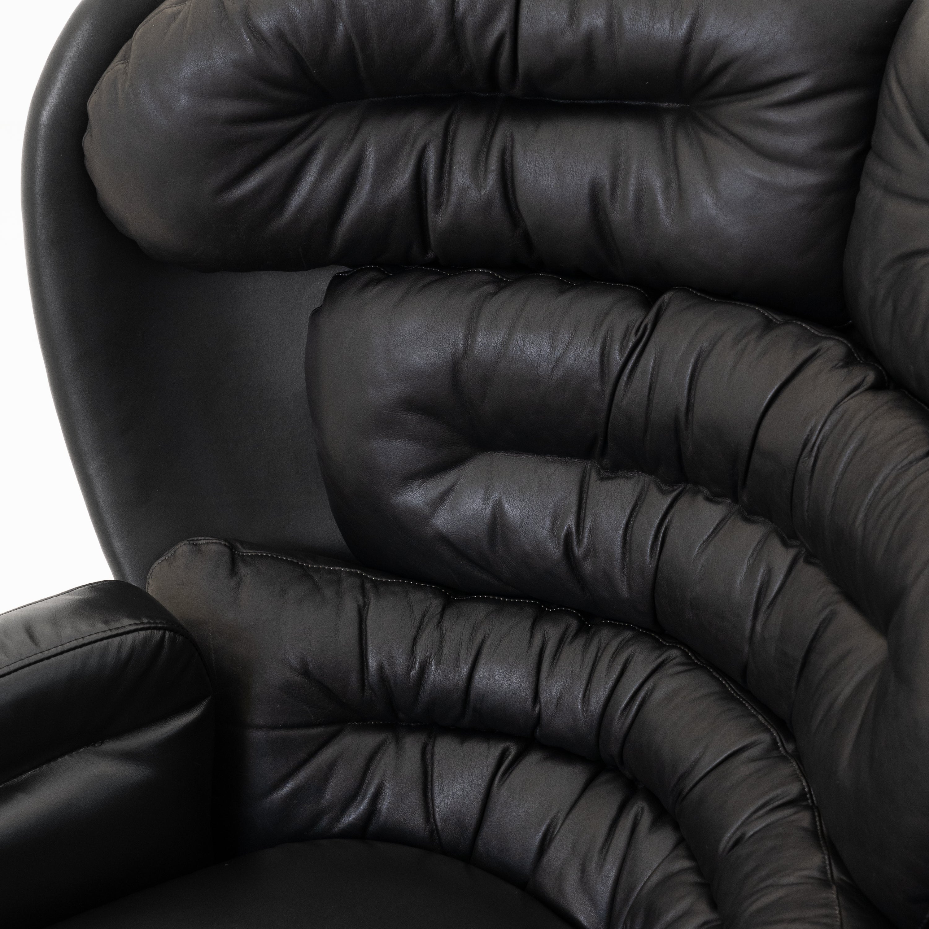 Joe Colambo | Elda Chair