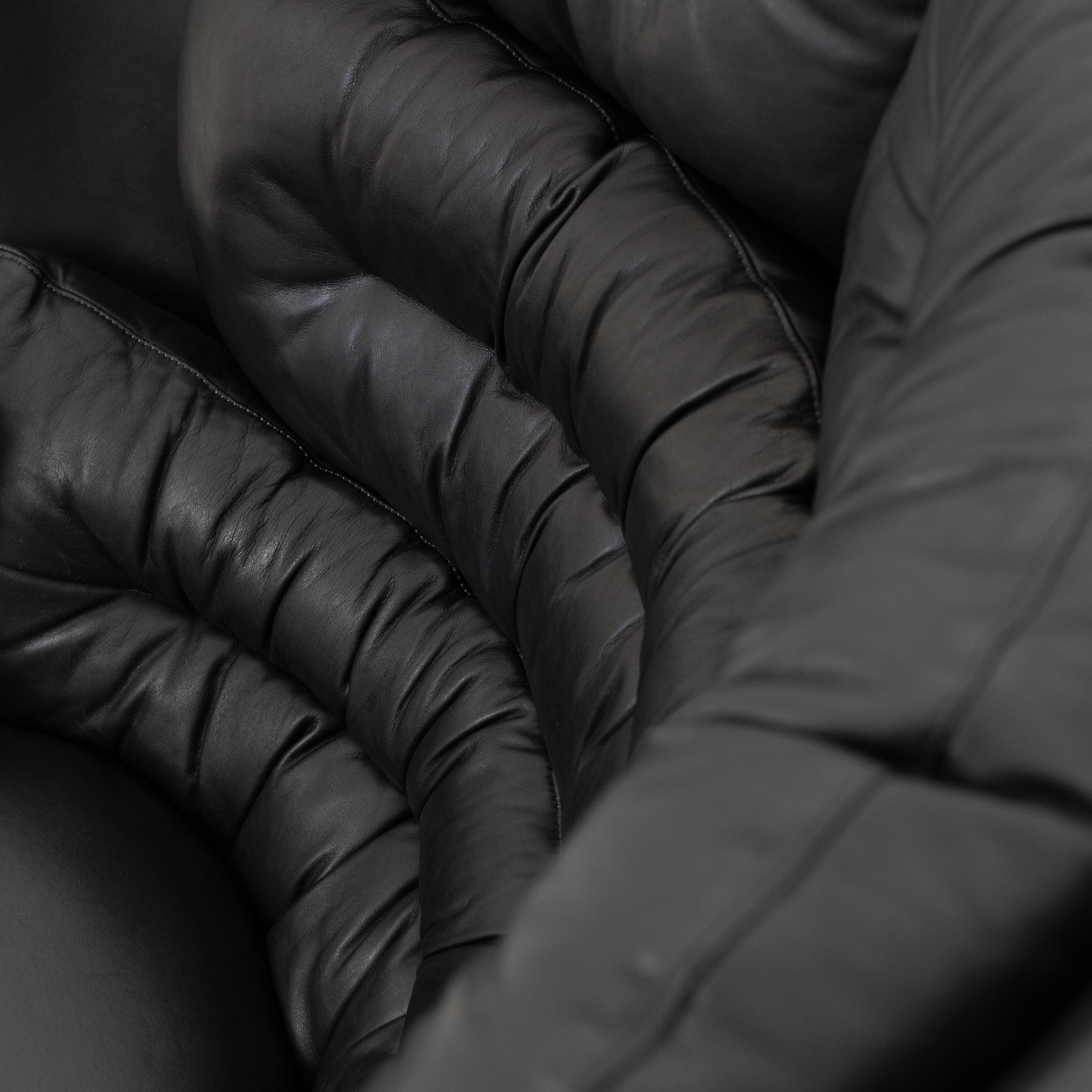 Joe Colambo | Elda Chair