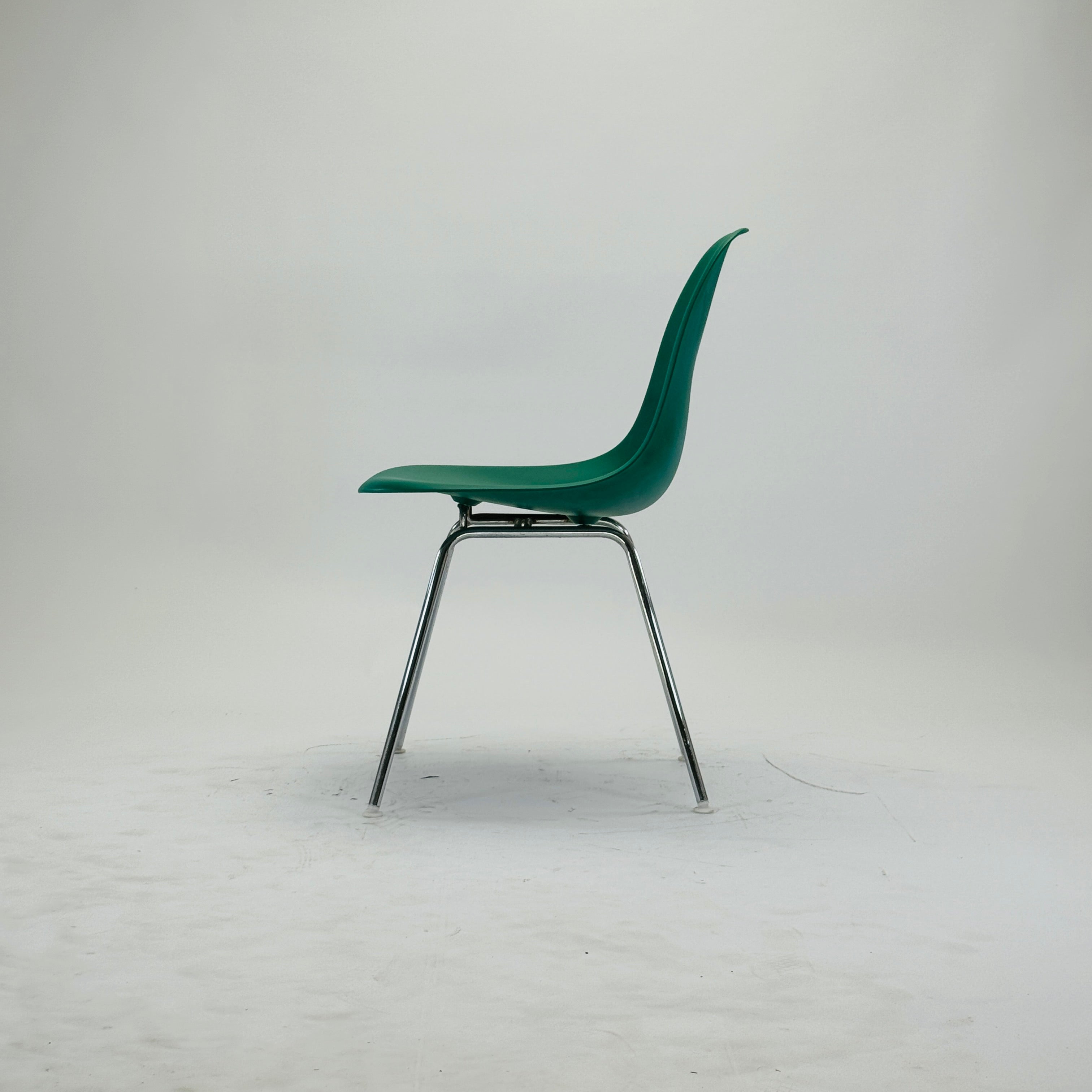 Vitra | Eames | DSX Chair
