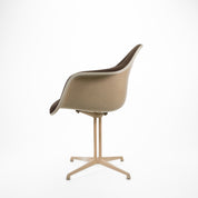 Vitra | La Fonda Armchair