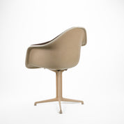Vitra | La Fonda Armchair