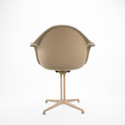 Vitra | La Fonda Armchair