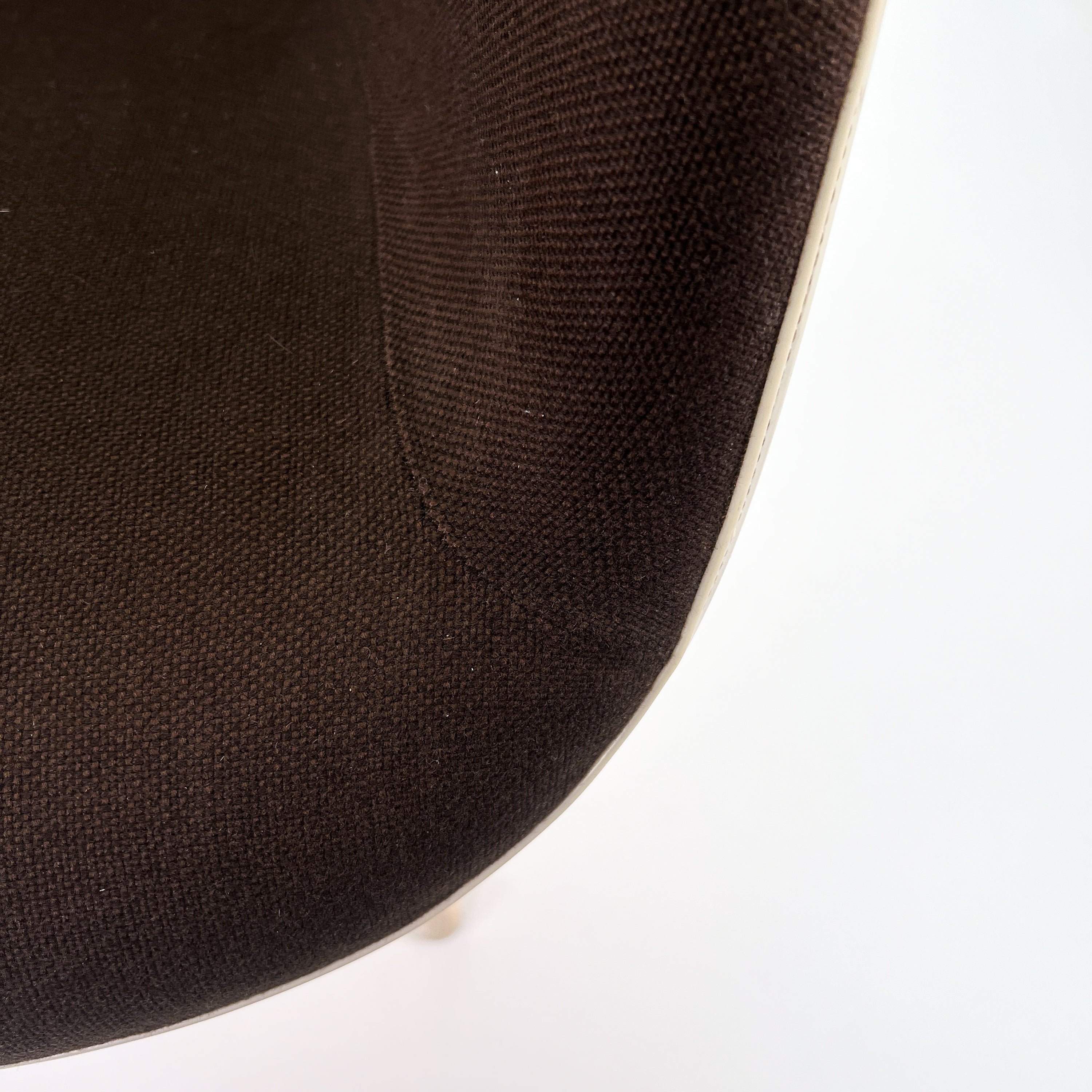 Vitra | La Fonda Armchair