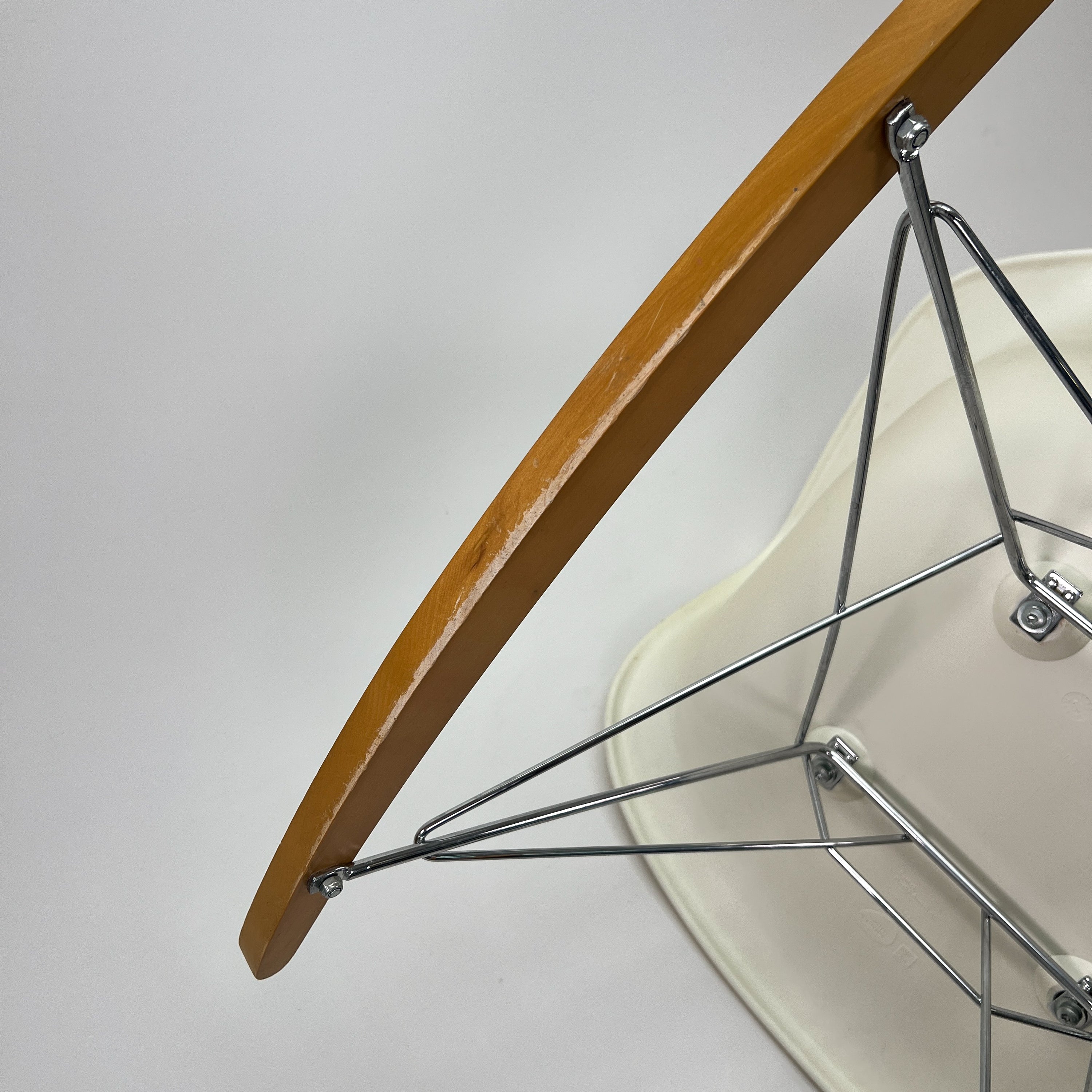 Vitra | RAR Plastic Armchair