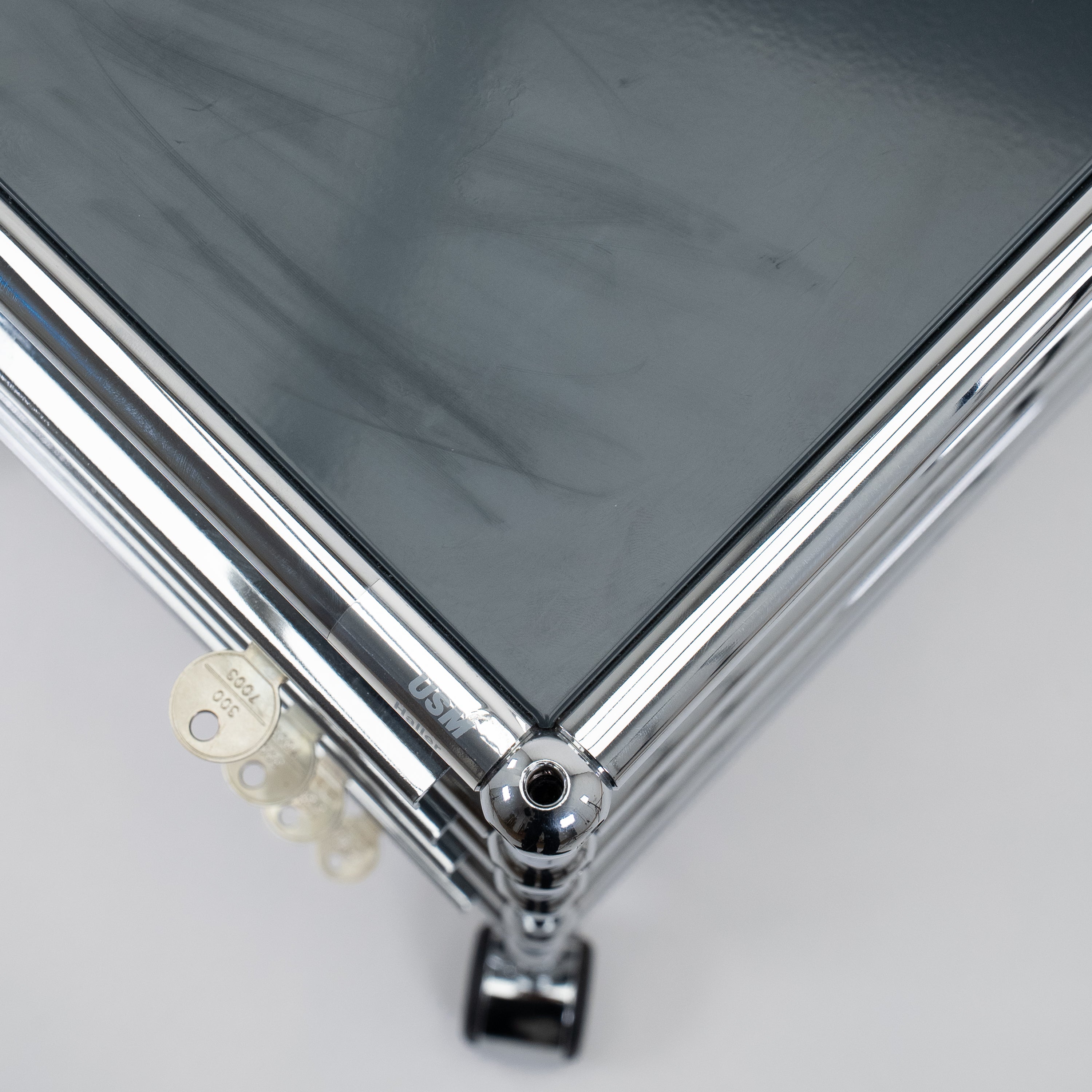 USM Haller | Rollcontainer