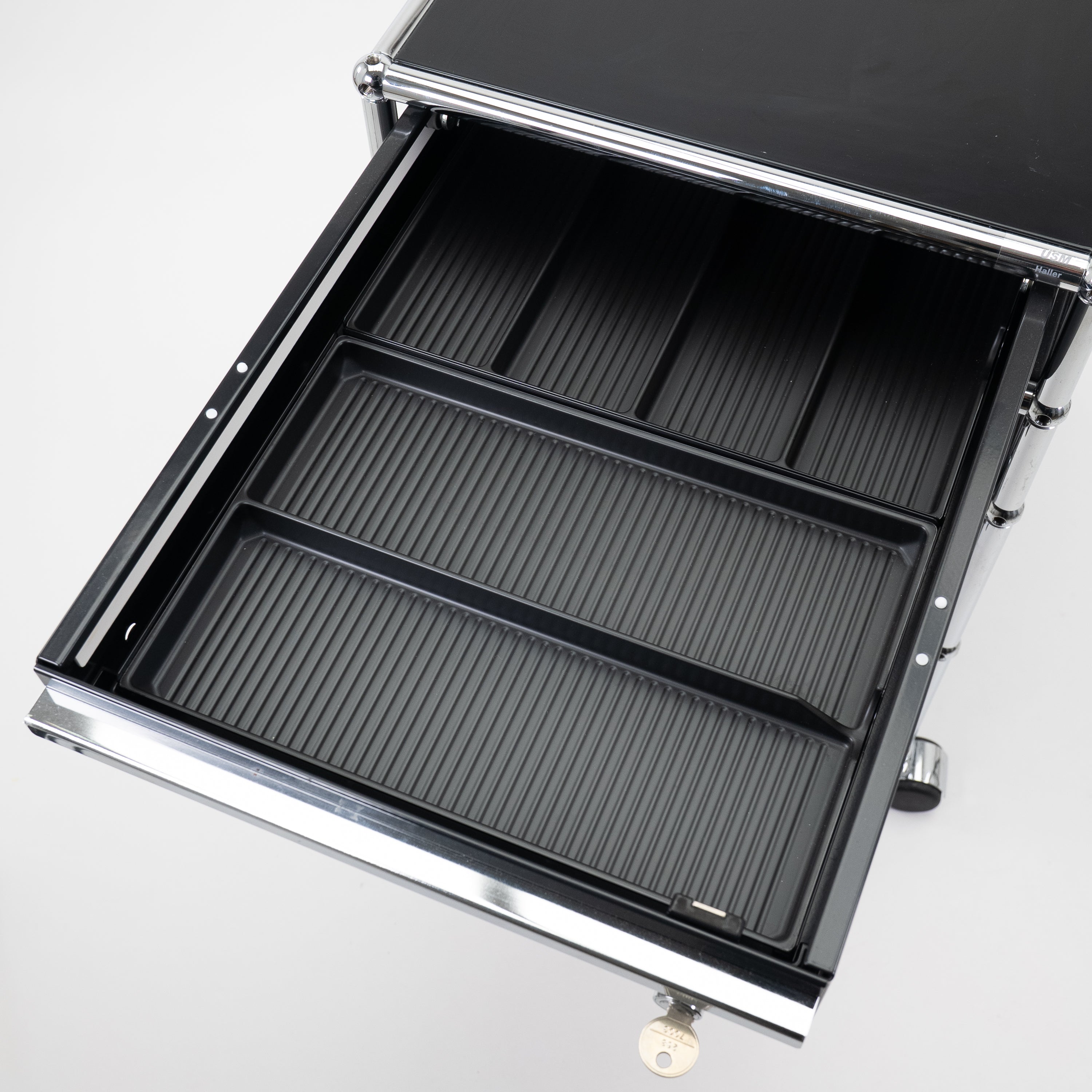 USM Haller | Rollcontainer