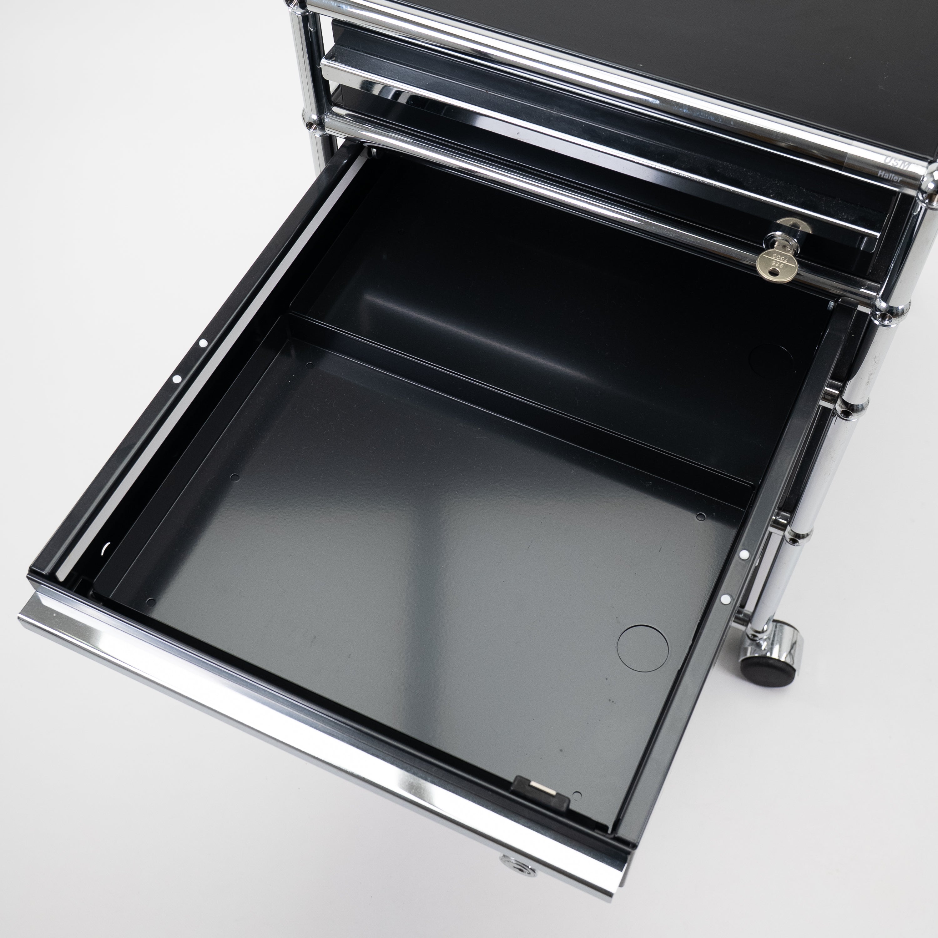 USM Haller | Rollcontainer