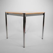 USM | Schreibtisch 75x75