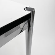 USM | Schreibtisch 75x75