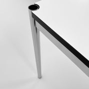 USM | Schreibtisch 75x75