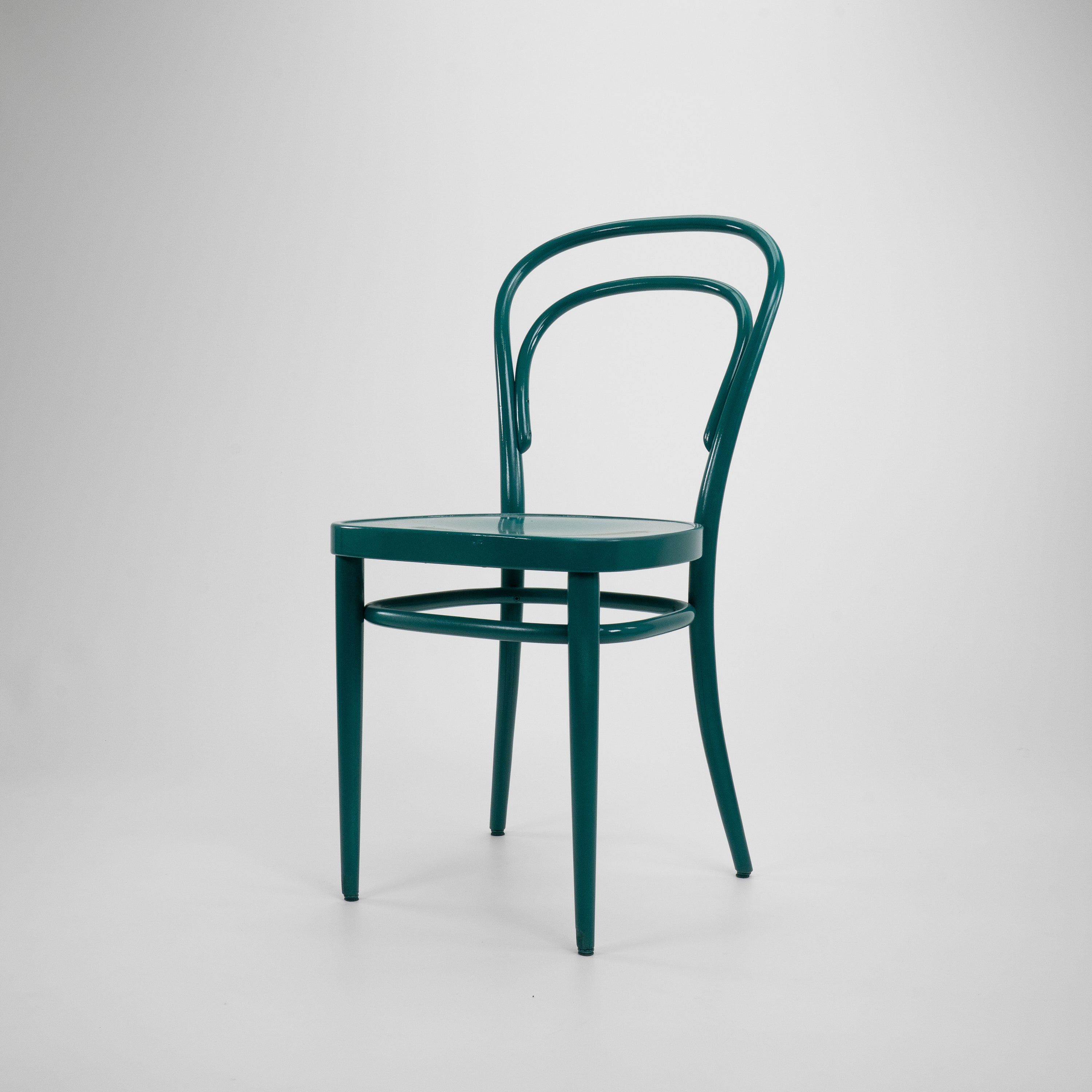 Thonet-214-OhneArmlehnen-Gruen-01.jpg
