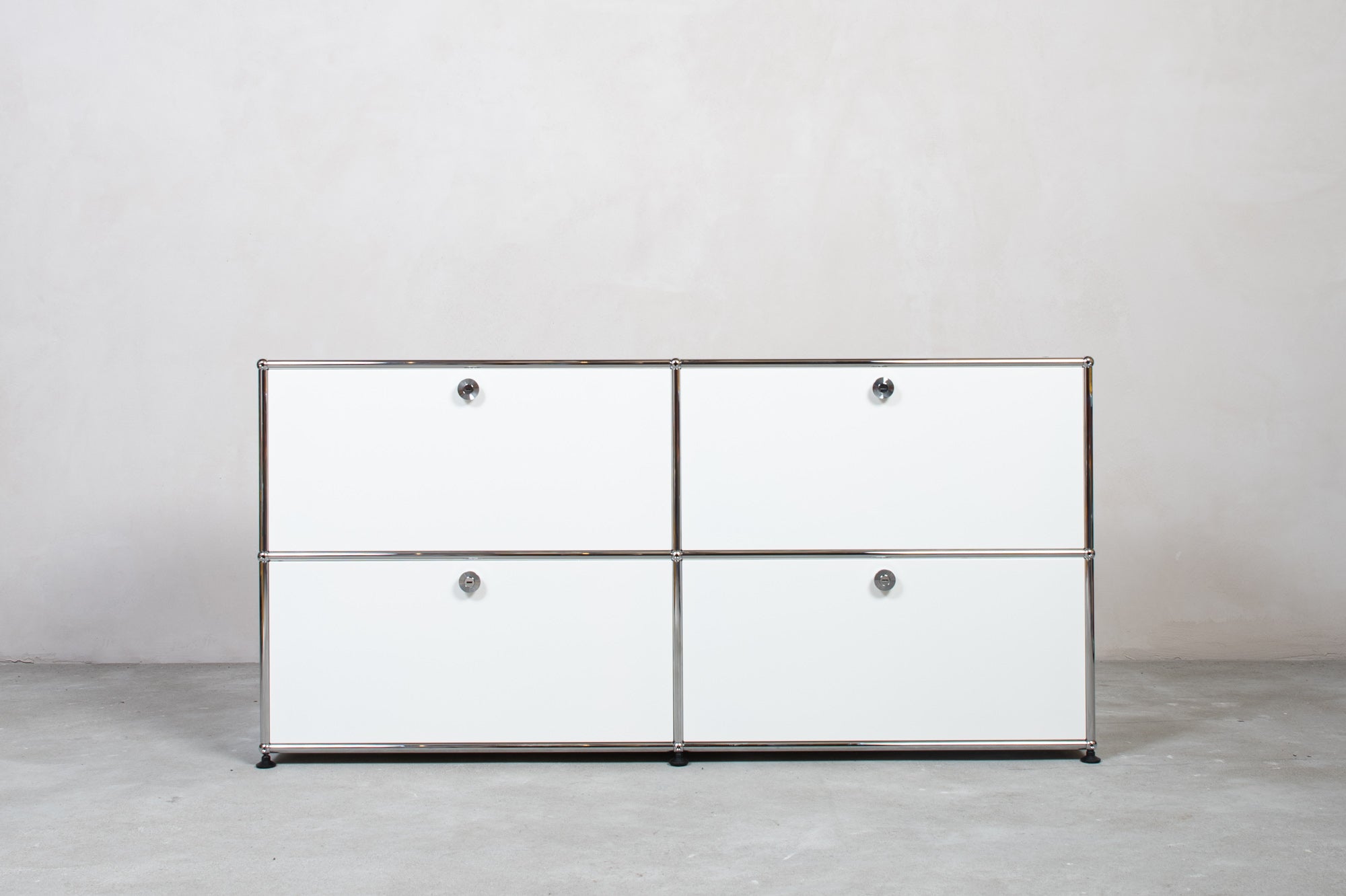 USM Sideboard 2x2 Fächer mit Klappen