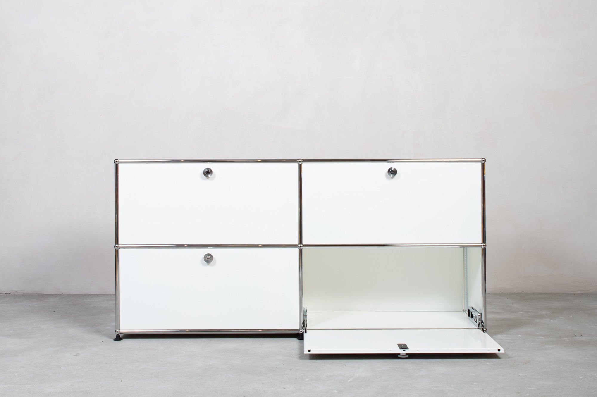 USM Sideboard 2x2 Fächer mit Klappen