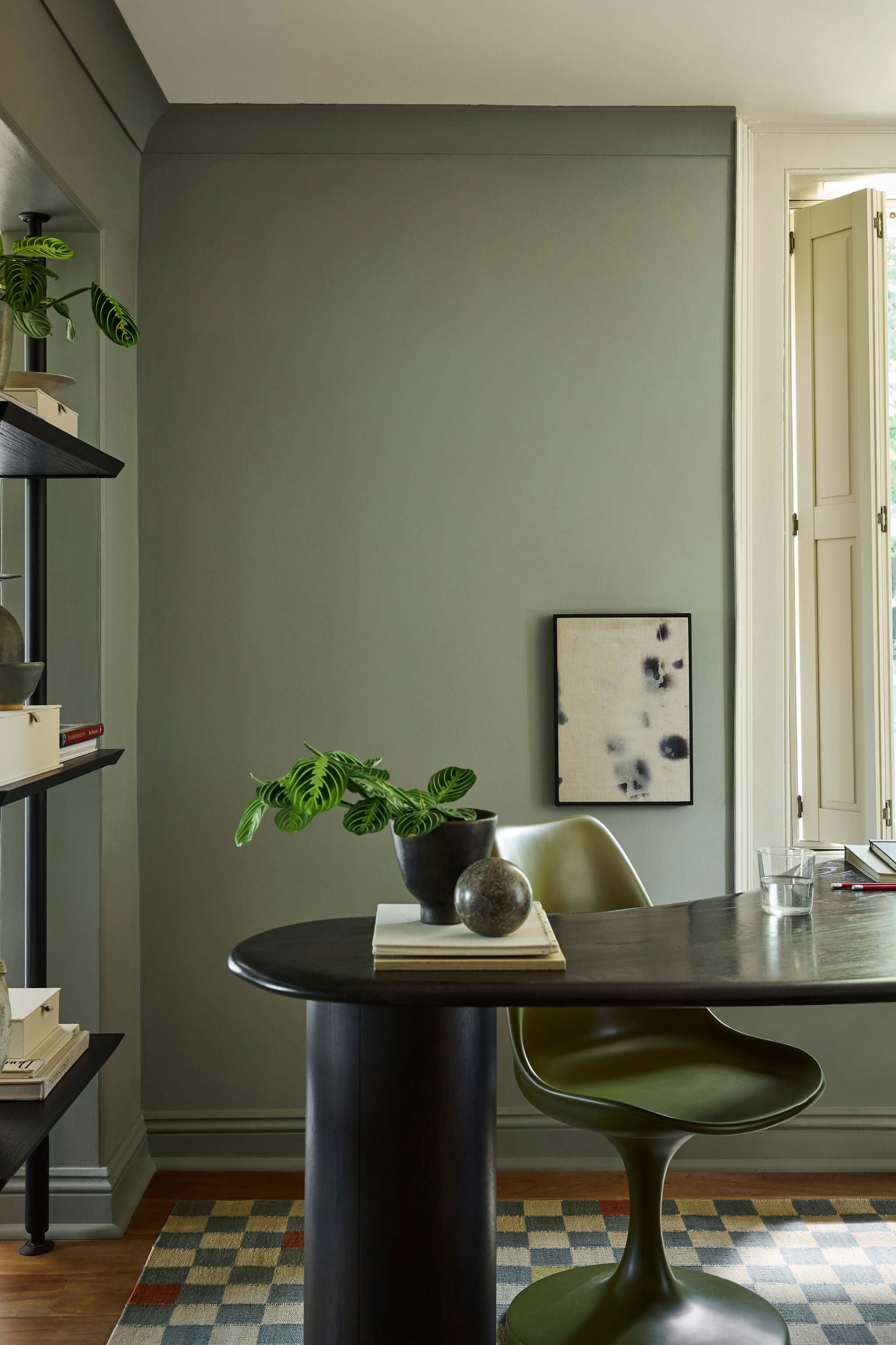 01_Eco_Matt_2025_-_Windmill_Lane-Linen_Wash-Lamp_Black.jpg