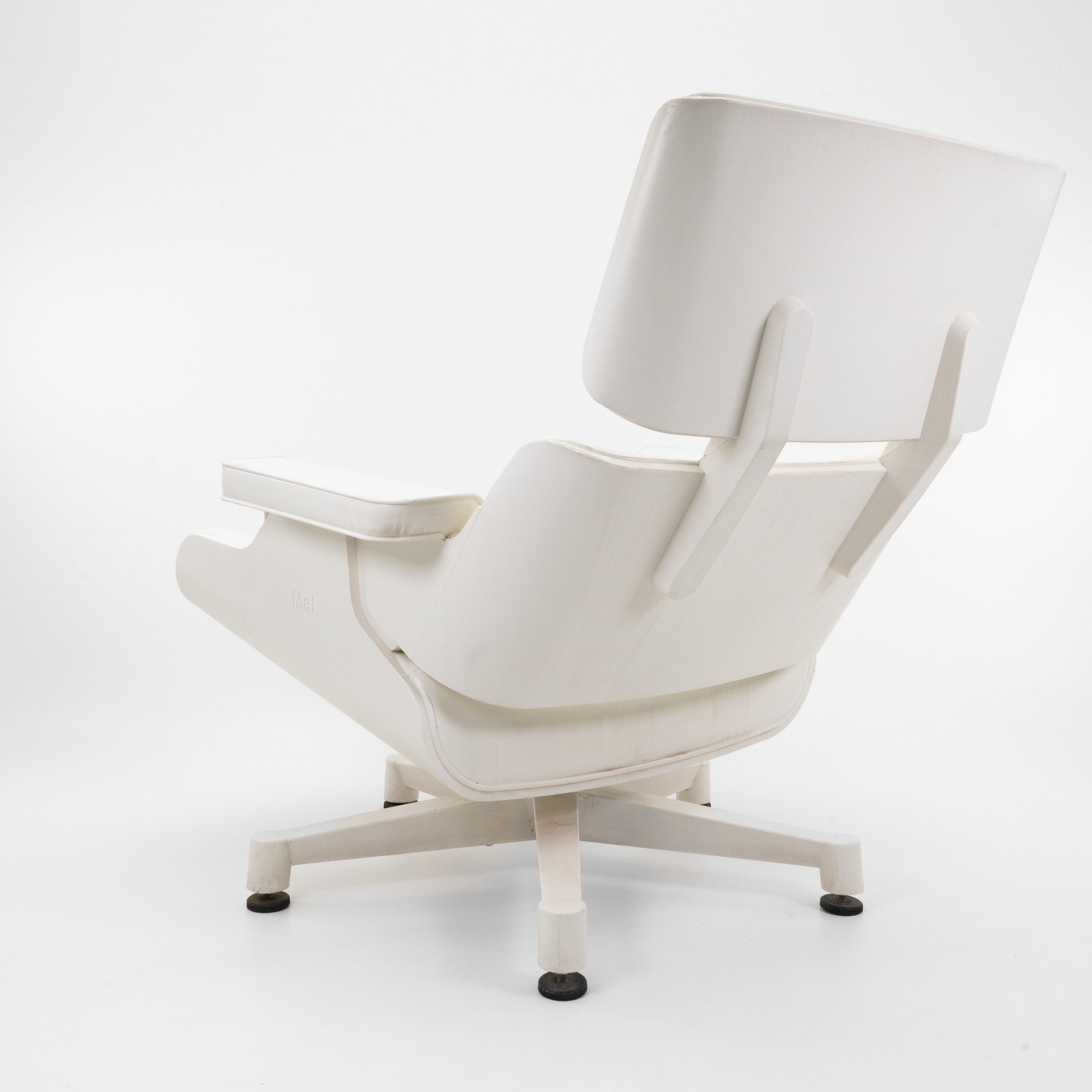 MAL | 1956 Chair mit Ottoman