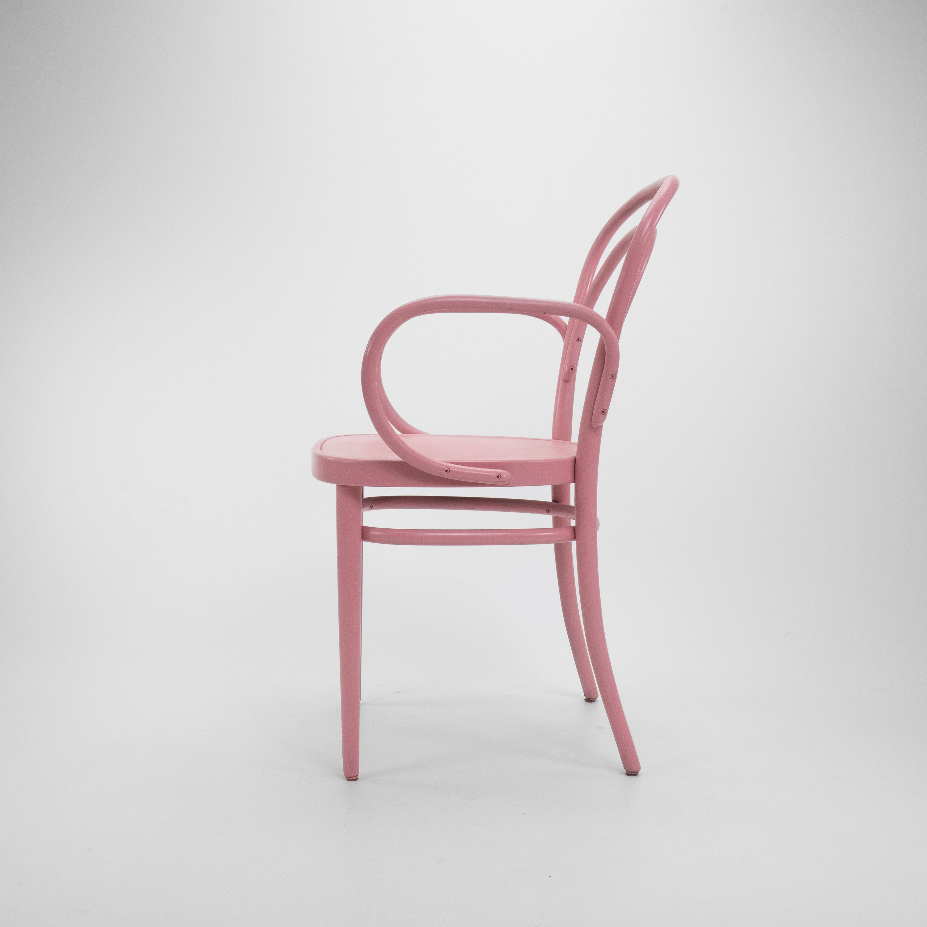 214Armchair-Thonet-BZustand-Farbe-Pink-02.jpg