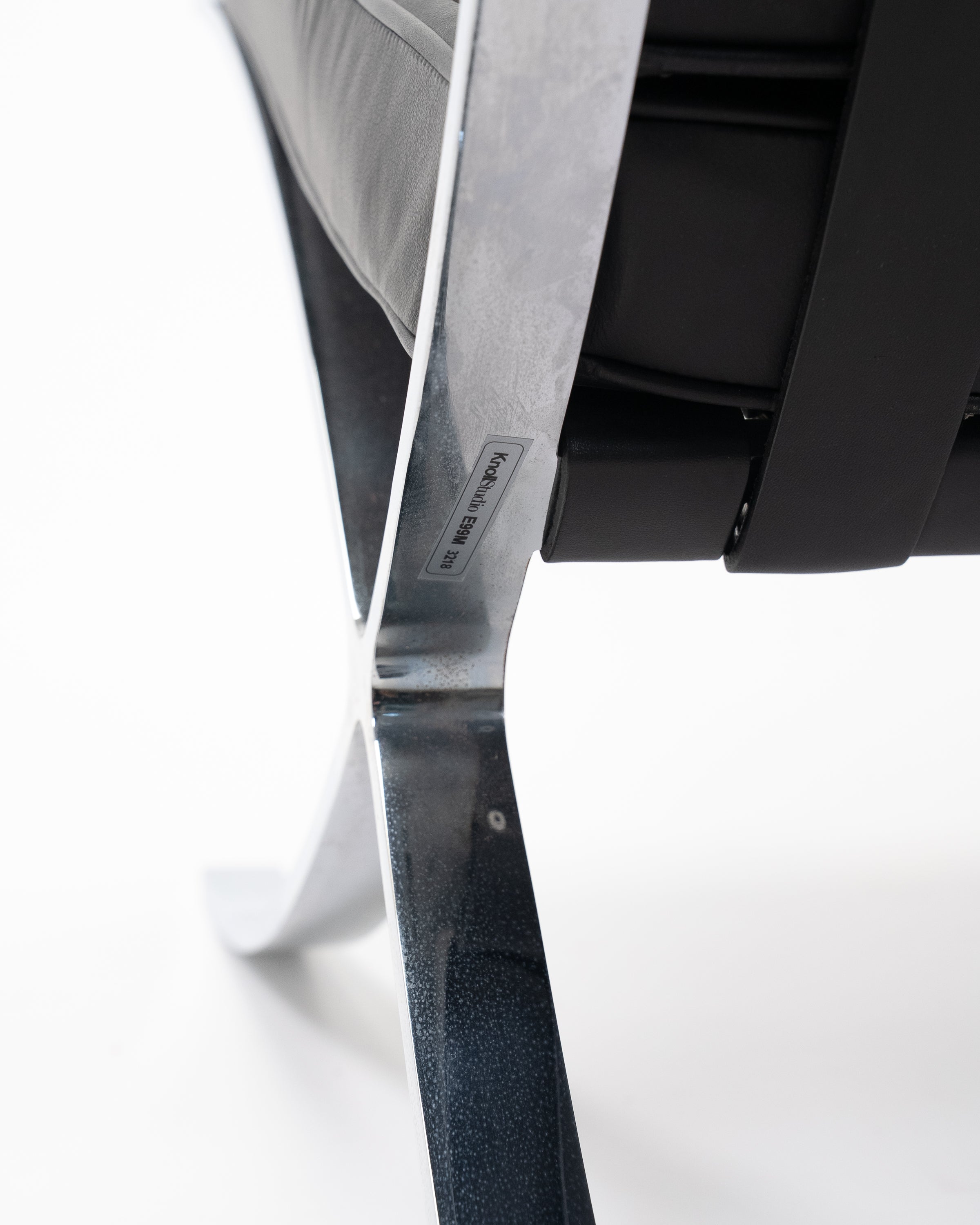 Knoll International | Barcelona Chair