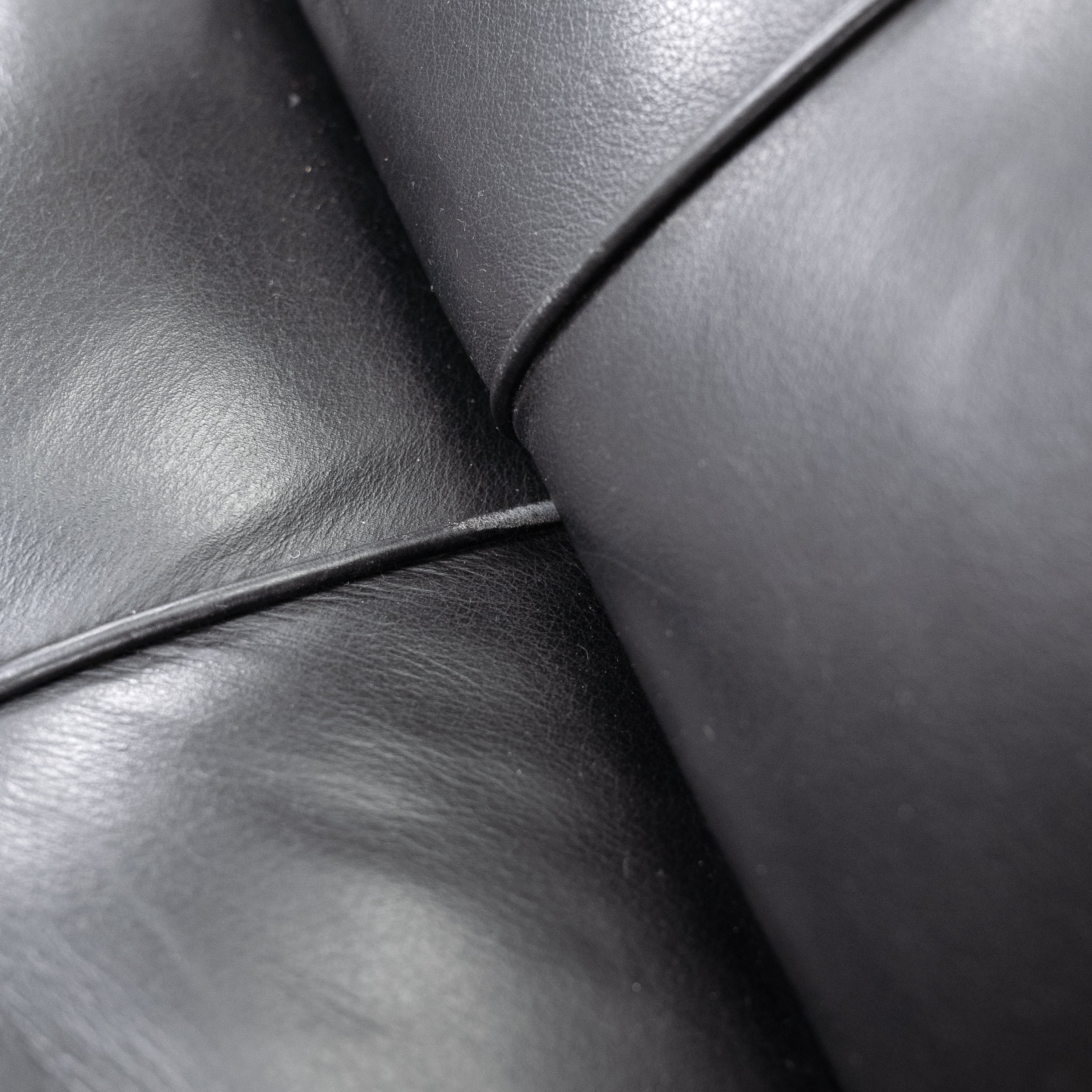 Knoll International | Barcelona Chair