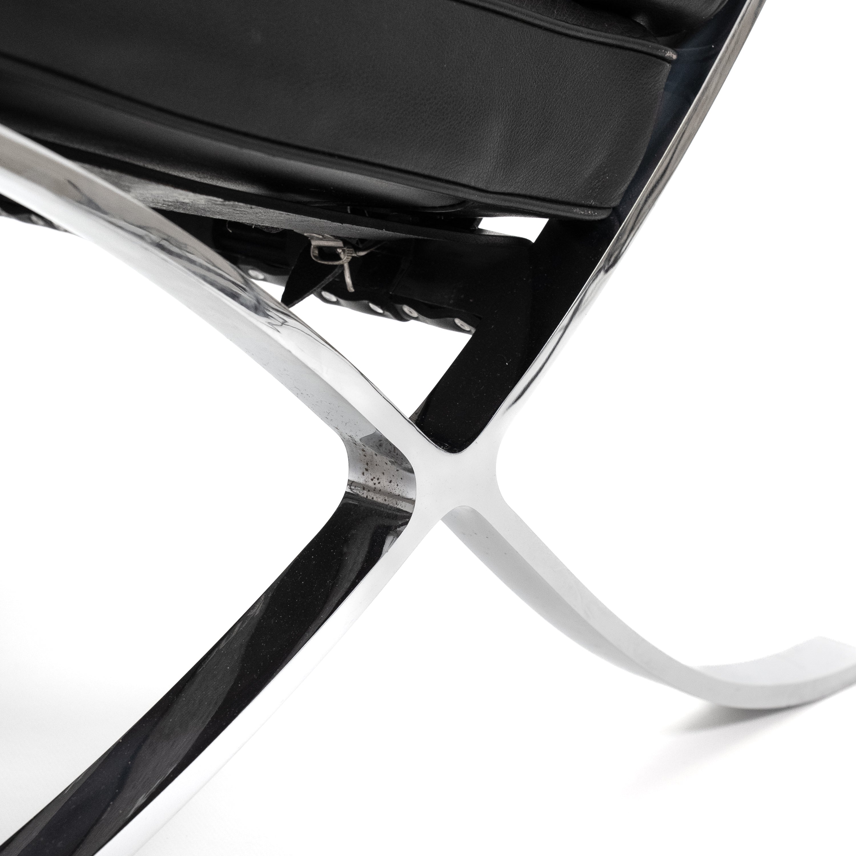 Knoll International | Barcelona Chair