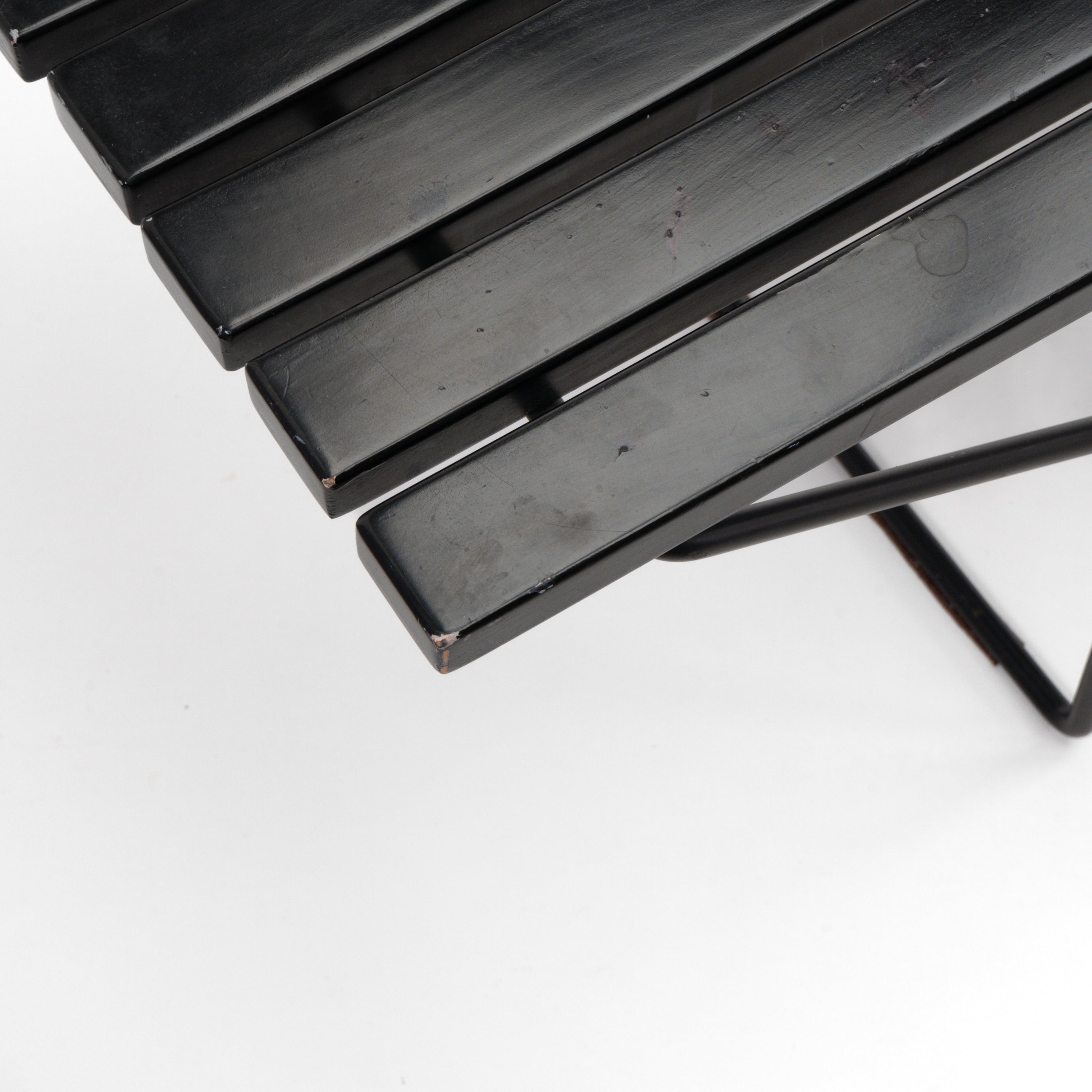 Knoll International | Bertoia Lattenbank