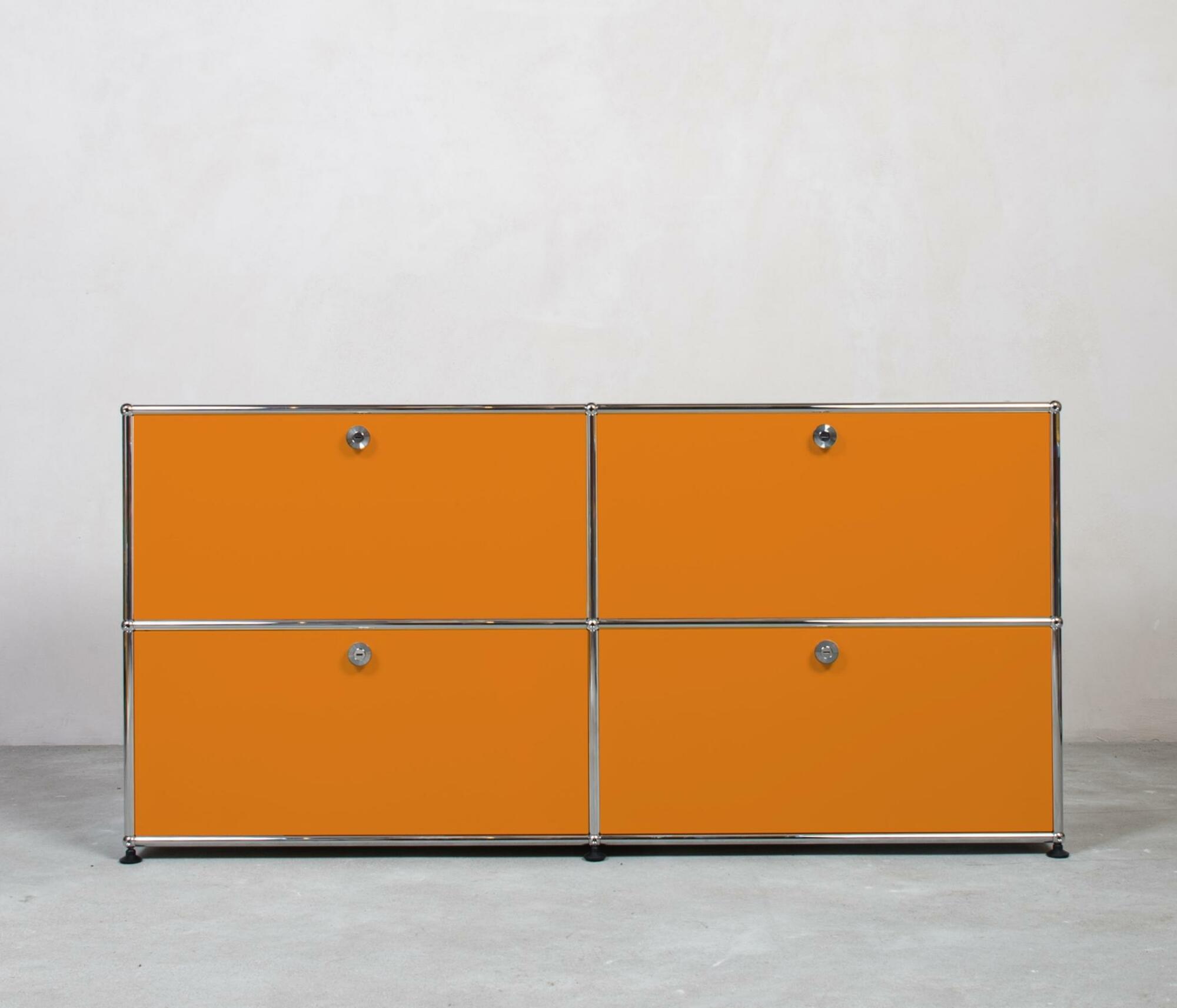 USM Haller | Sideboard | 2x2 Fächer mit Klappen