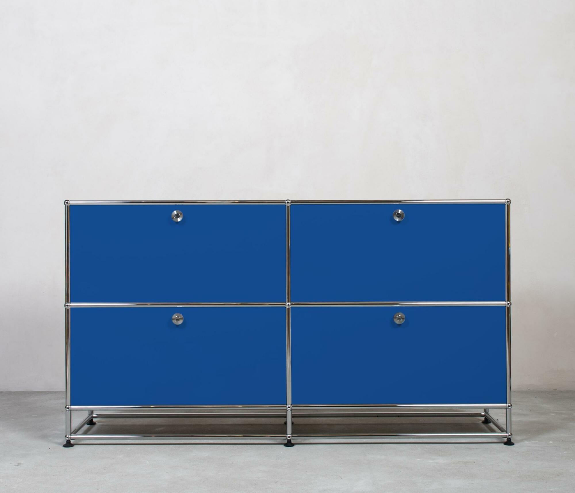 USM Haller |  Sideboard | 2x2 Fächer mit Unterbau