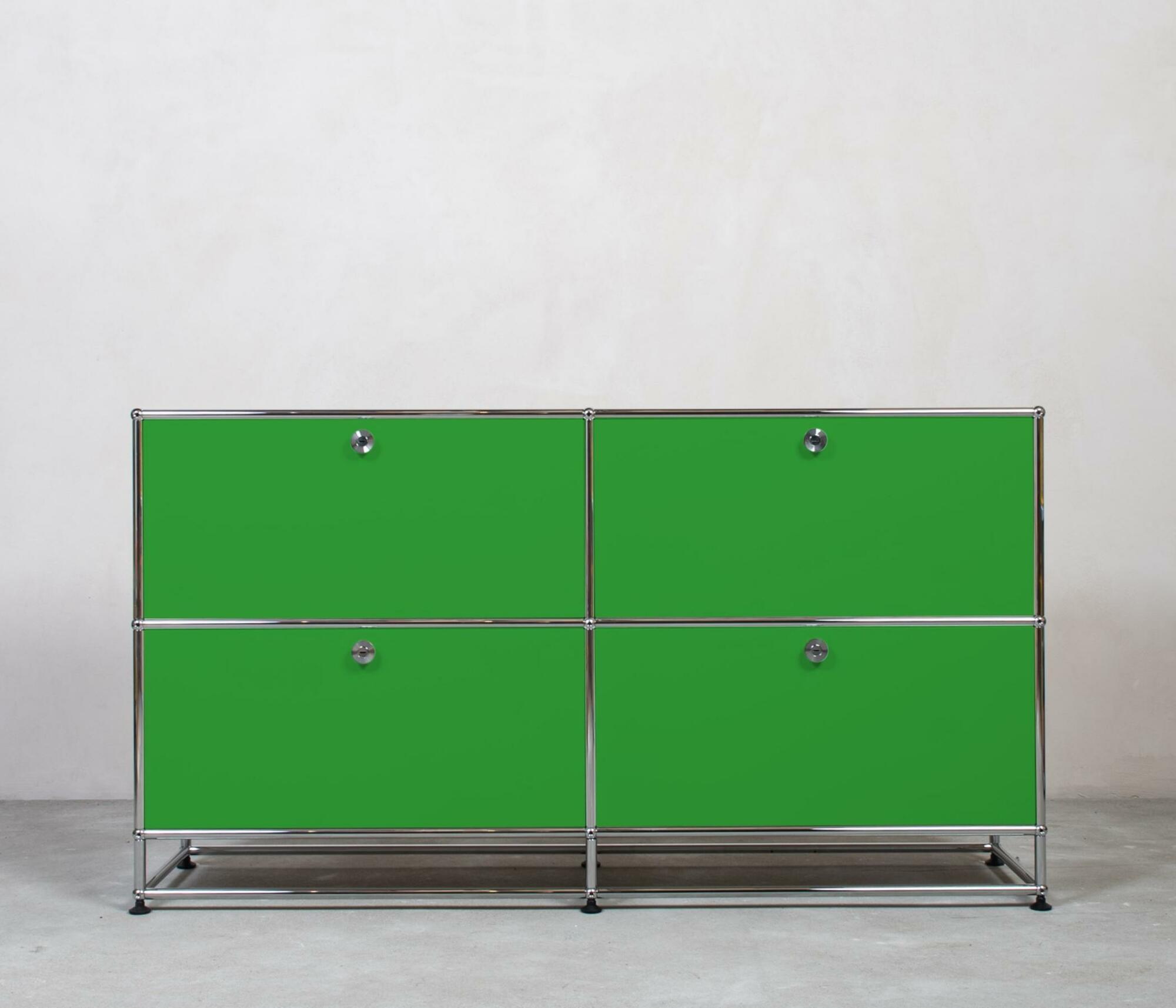 USM Haller |  Sideboard | 2x2 Fächer mit Unterbau
