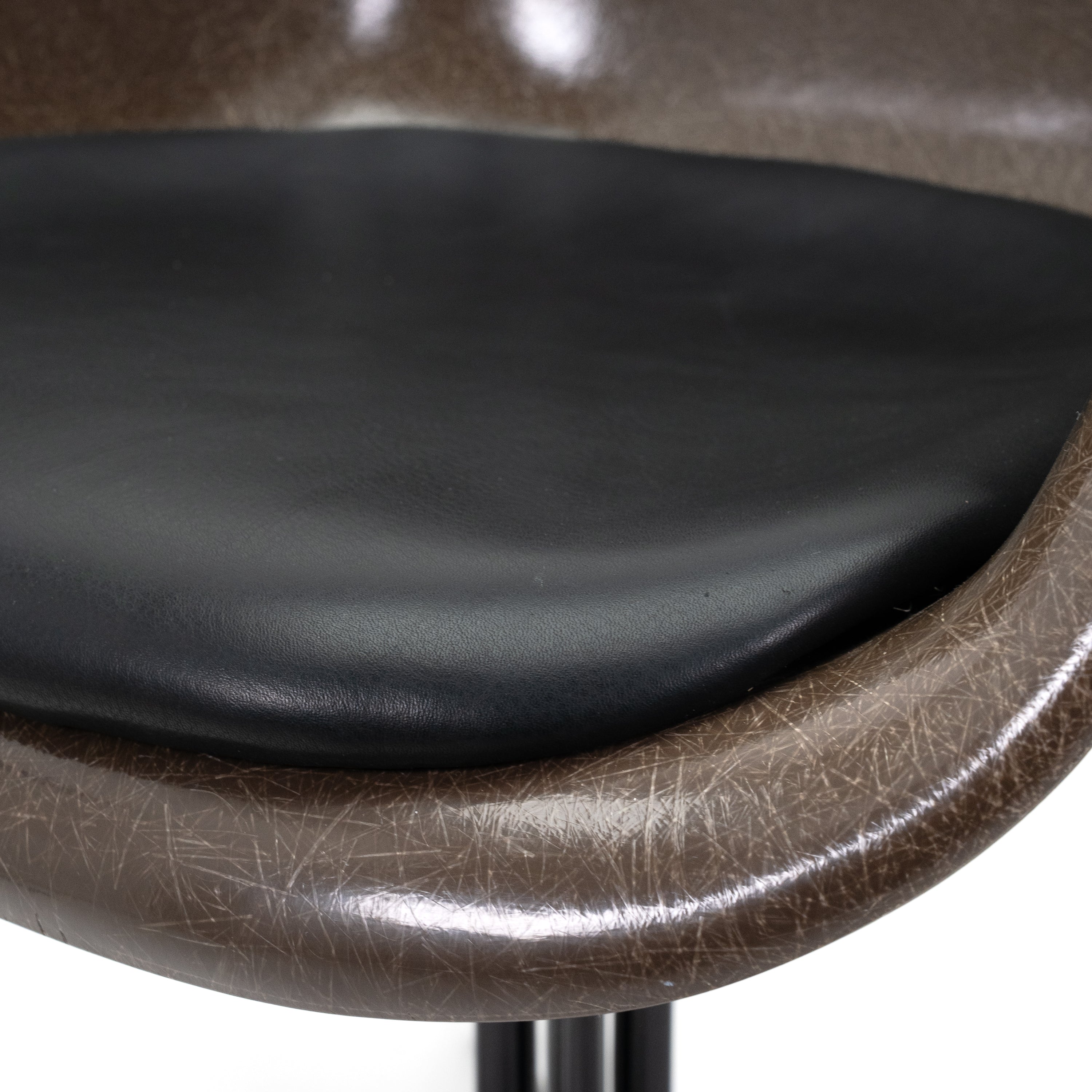 Vitra | DAL Armchair