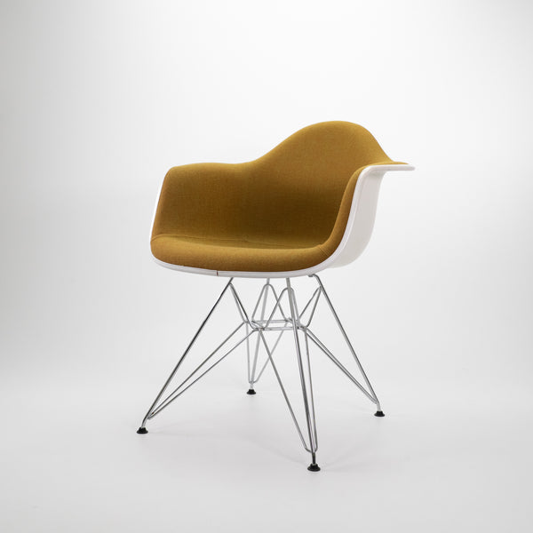 Vitra | DAR Plastic Armchair Vollpolster