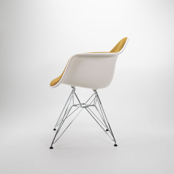 Vitra | DAR Plastic Armchair Vollpolster