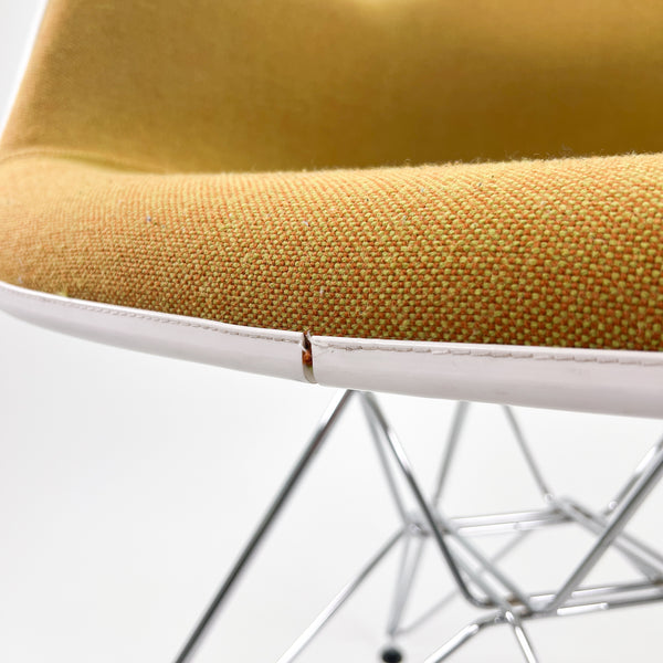 Vitra | DAR Plastic Armchair Vollpolster
