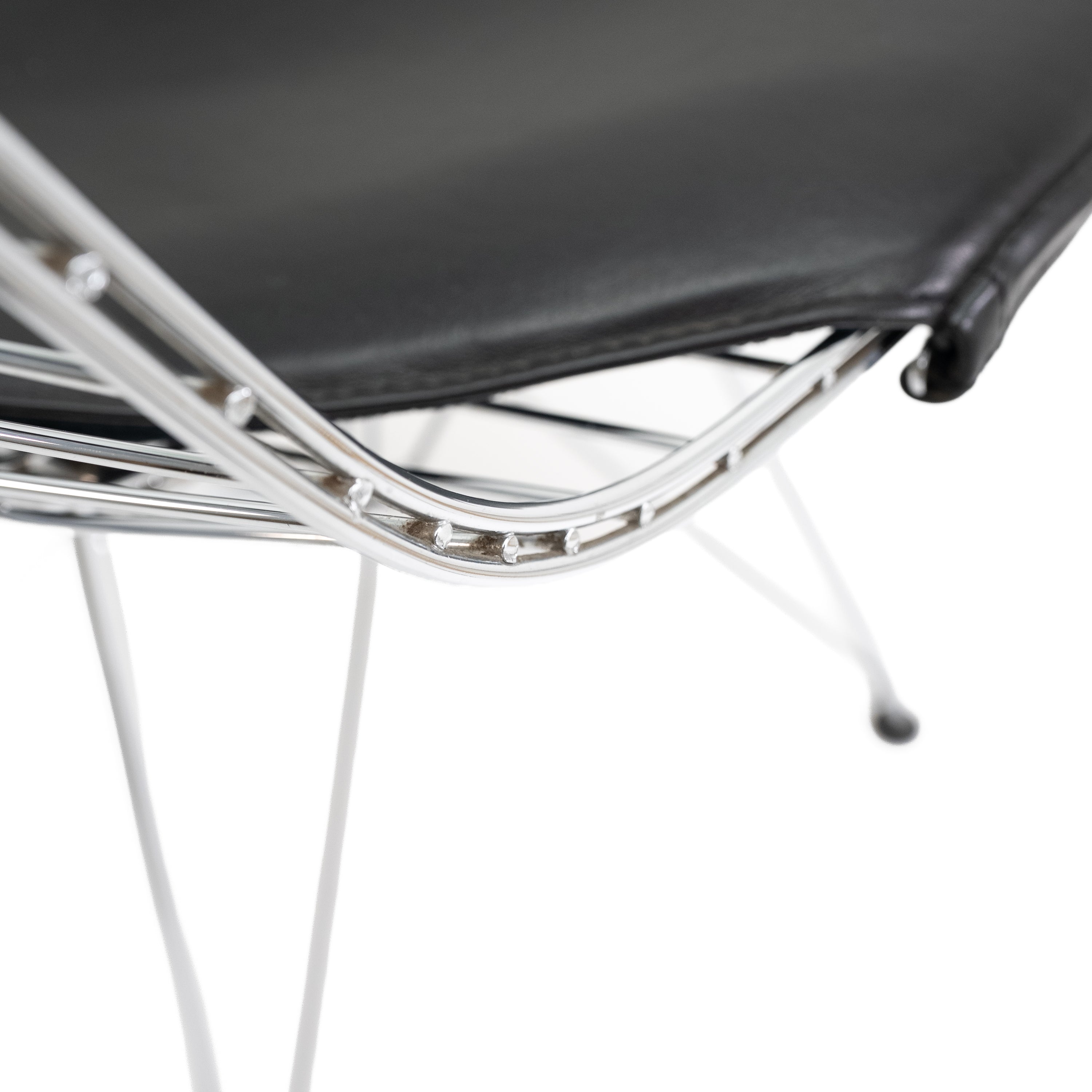 Vitra | DKR Wire Chair