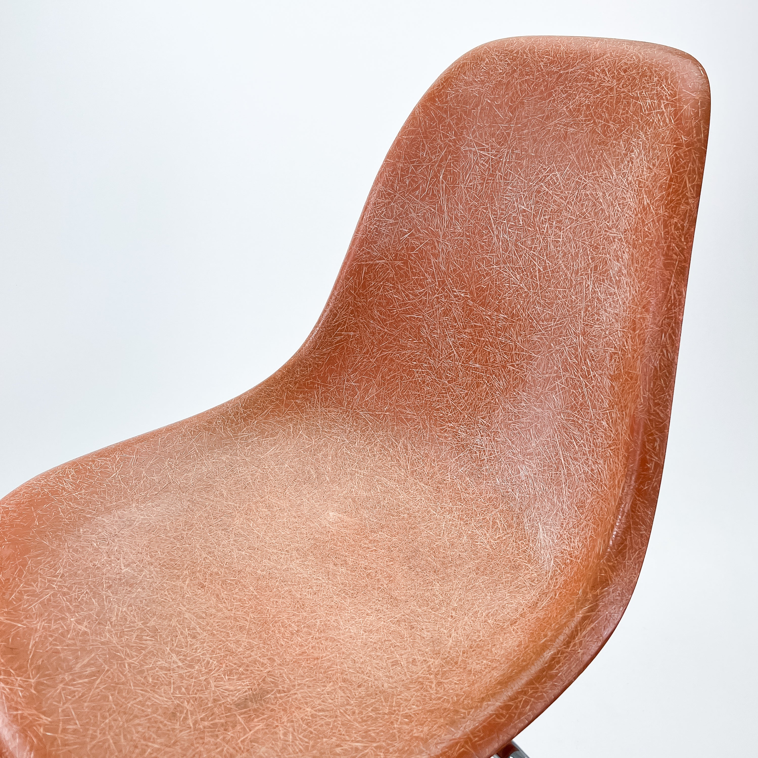 Herman Miller | DSS Fibreglas Chair