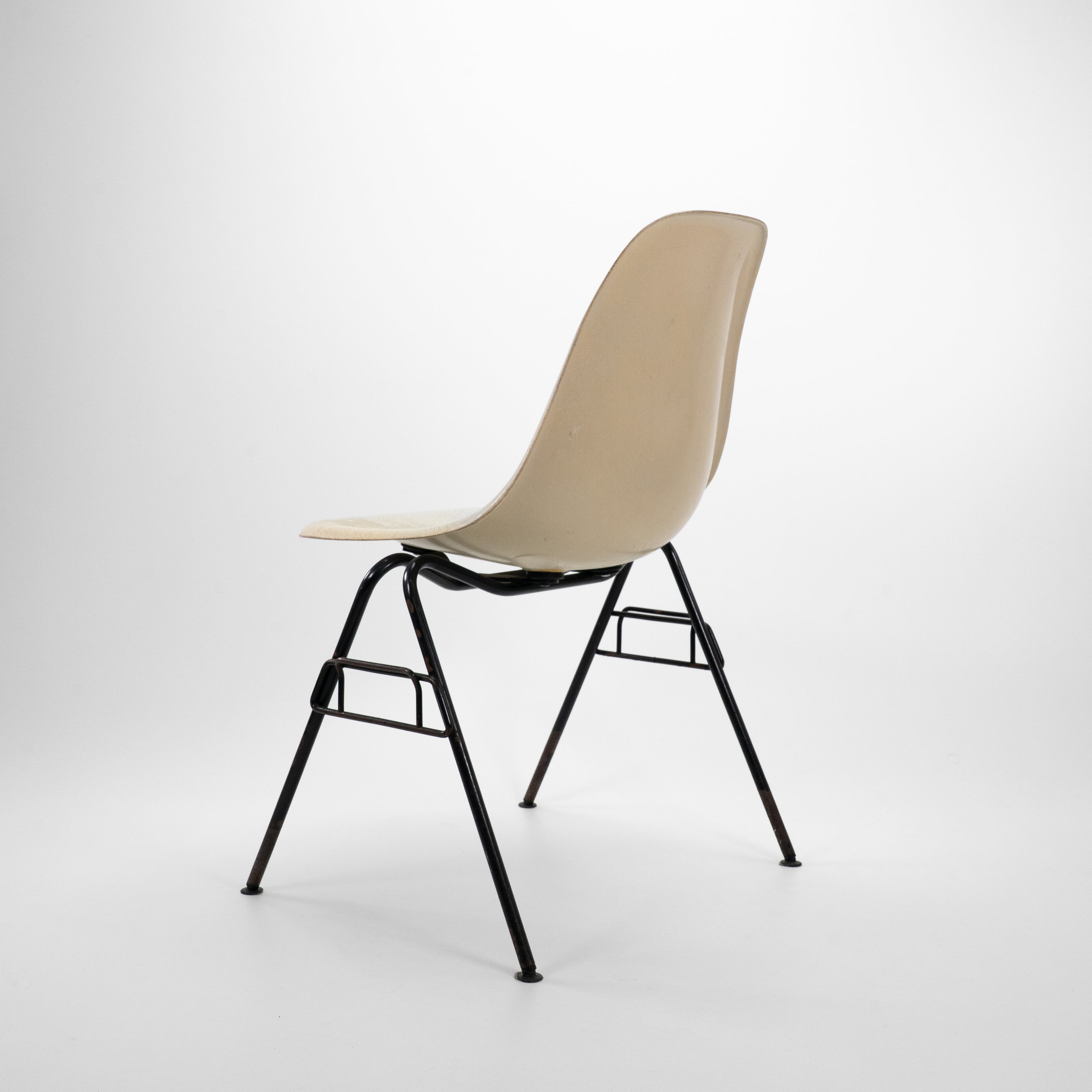Herman Miller | DSS Fibreglas Chair