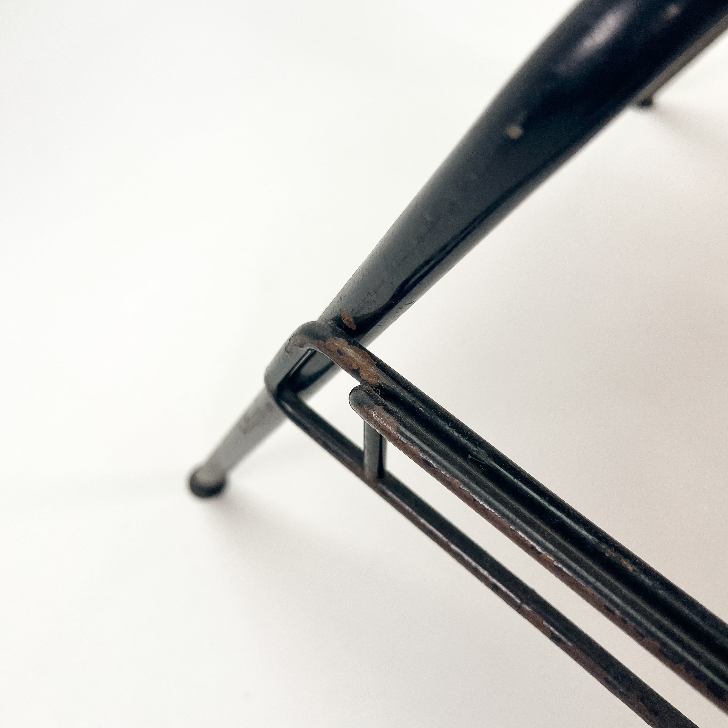 Herman Miller | DSS Fibreglas Chair