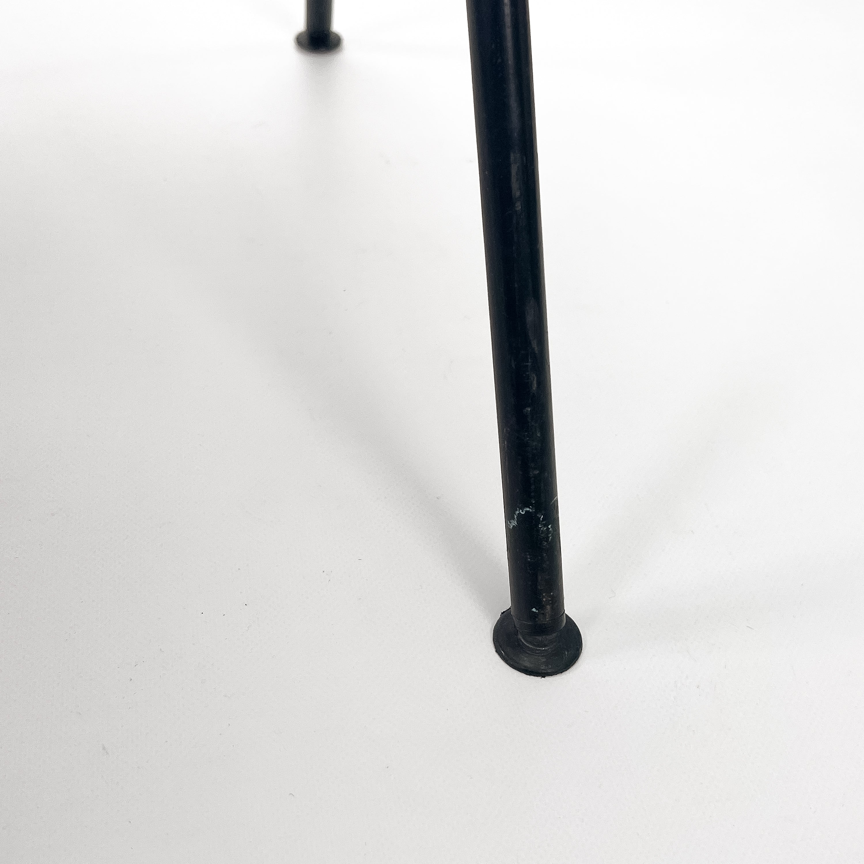 Herman Miller | DSS Fiberglas Chair