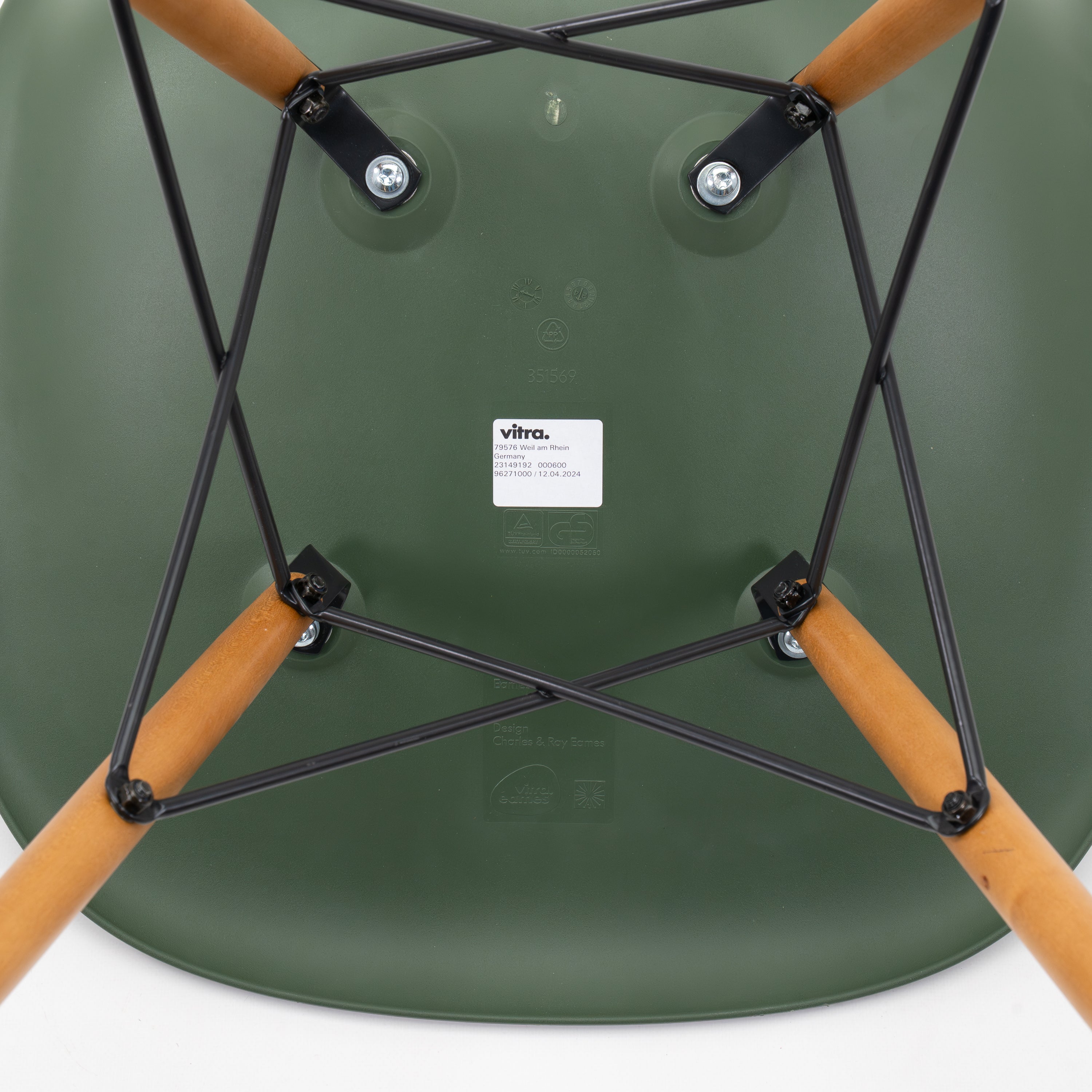 Vitra | DSW Side Chair
