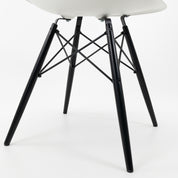 Vitra | DSW Side Chair