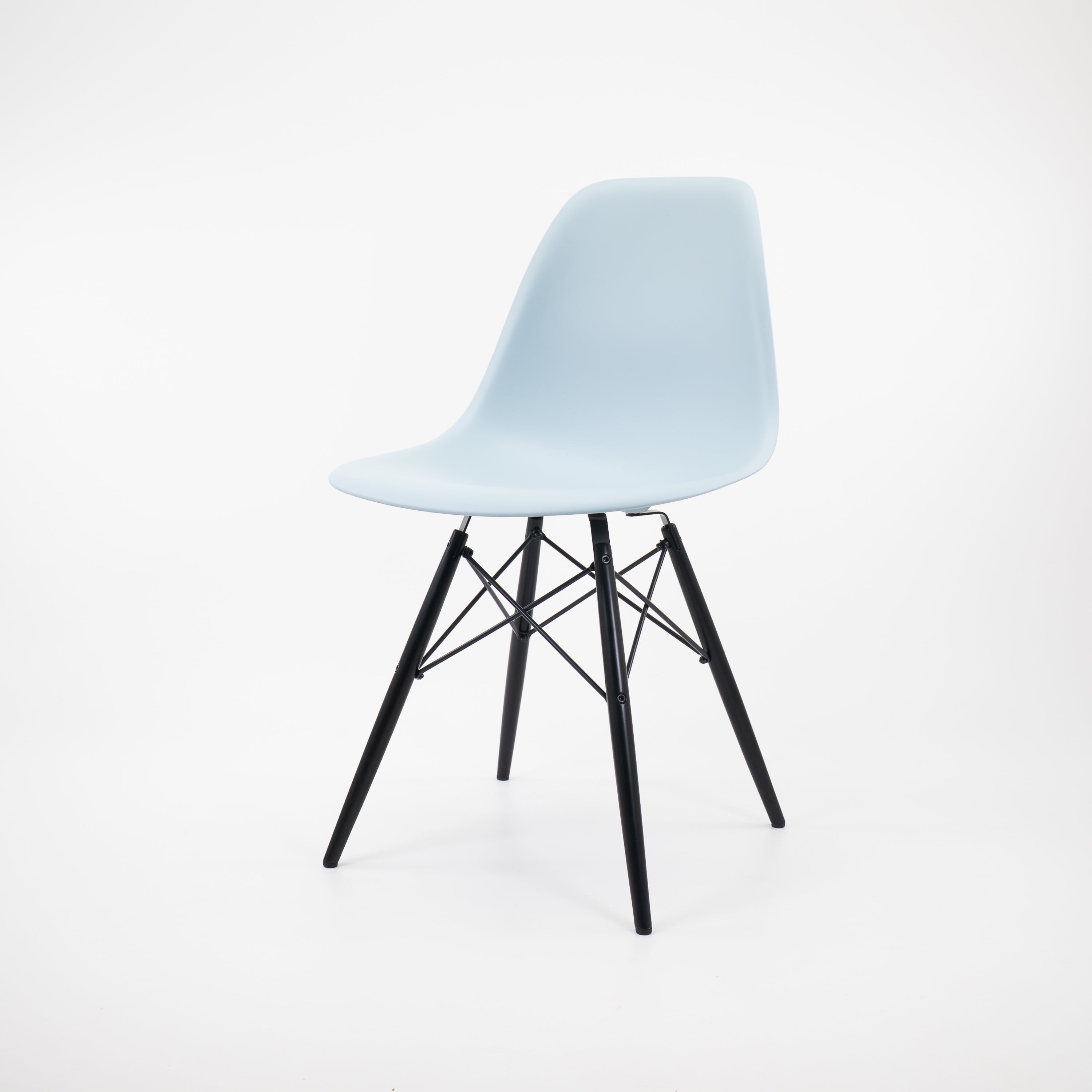 Vitra | DSW Side Chair
