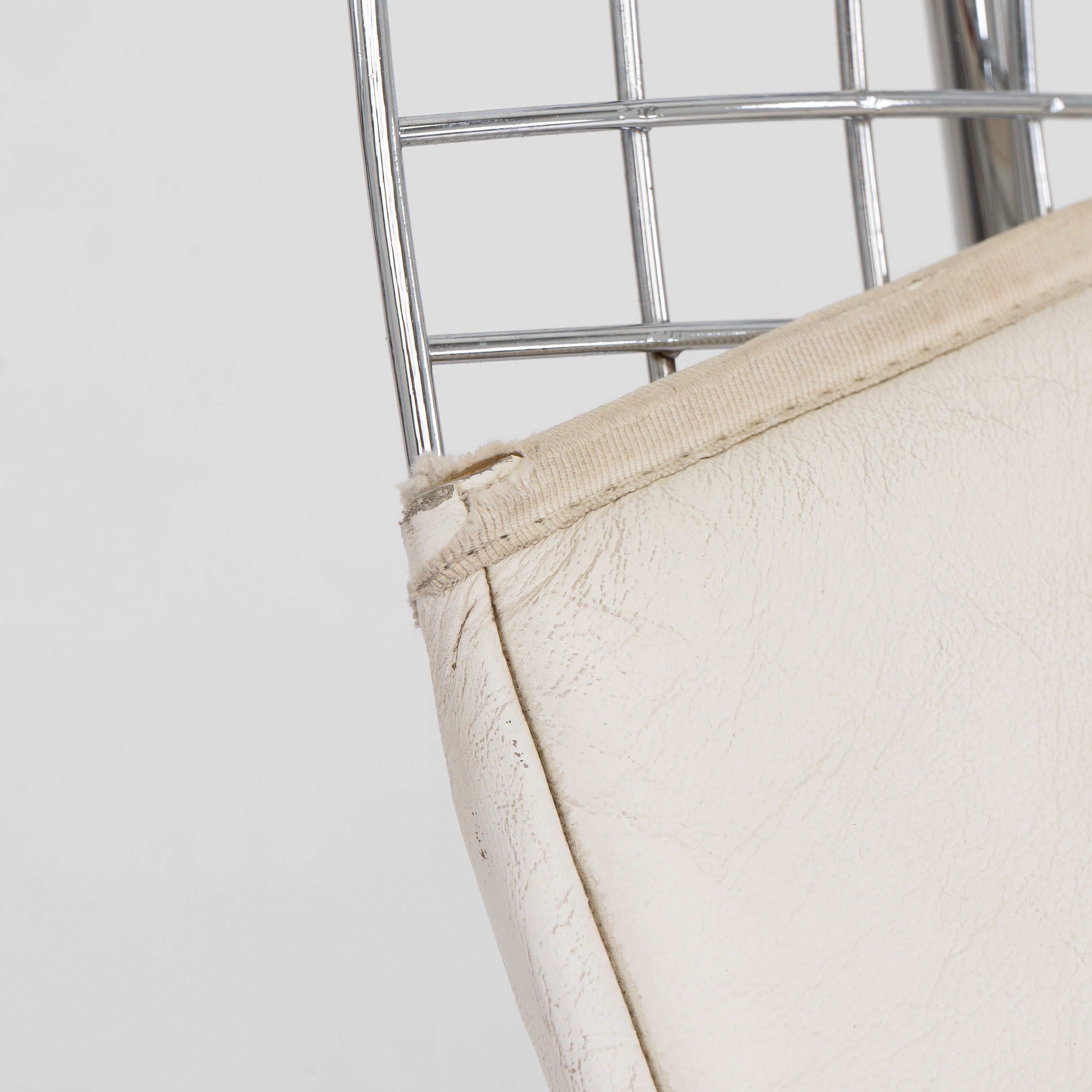 Knoll International | Diamond Chair