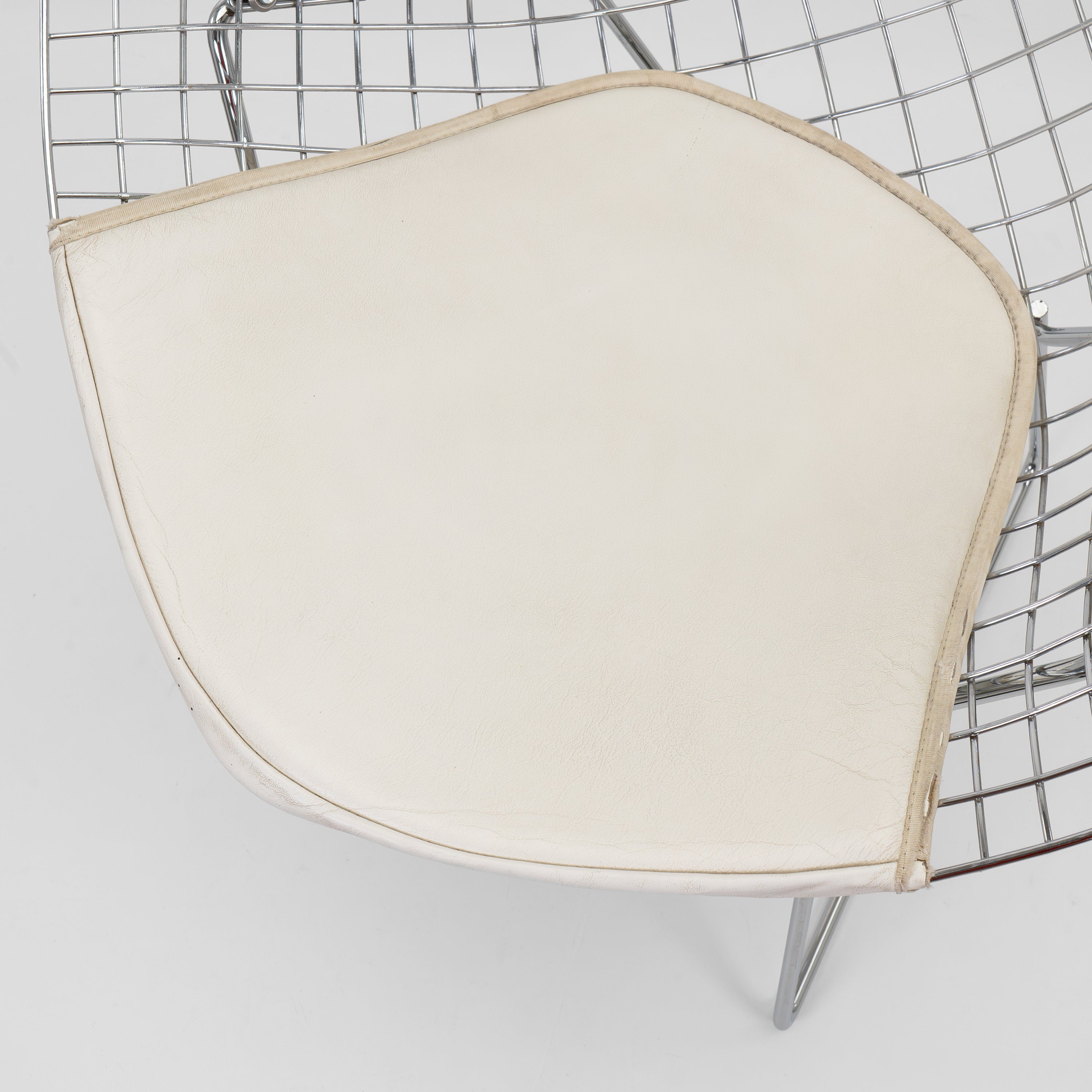 Knoll International | Diamond Chair