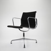 Vitra | EA107