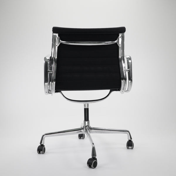 EA108 | Vitra | 1071-3